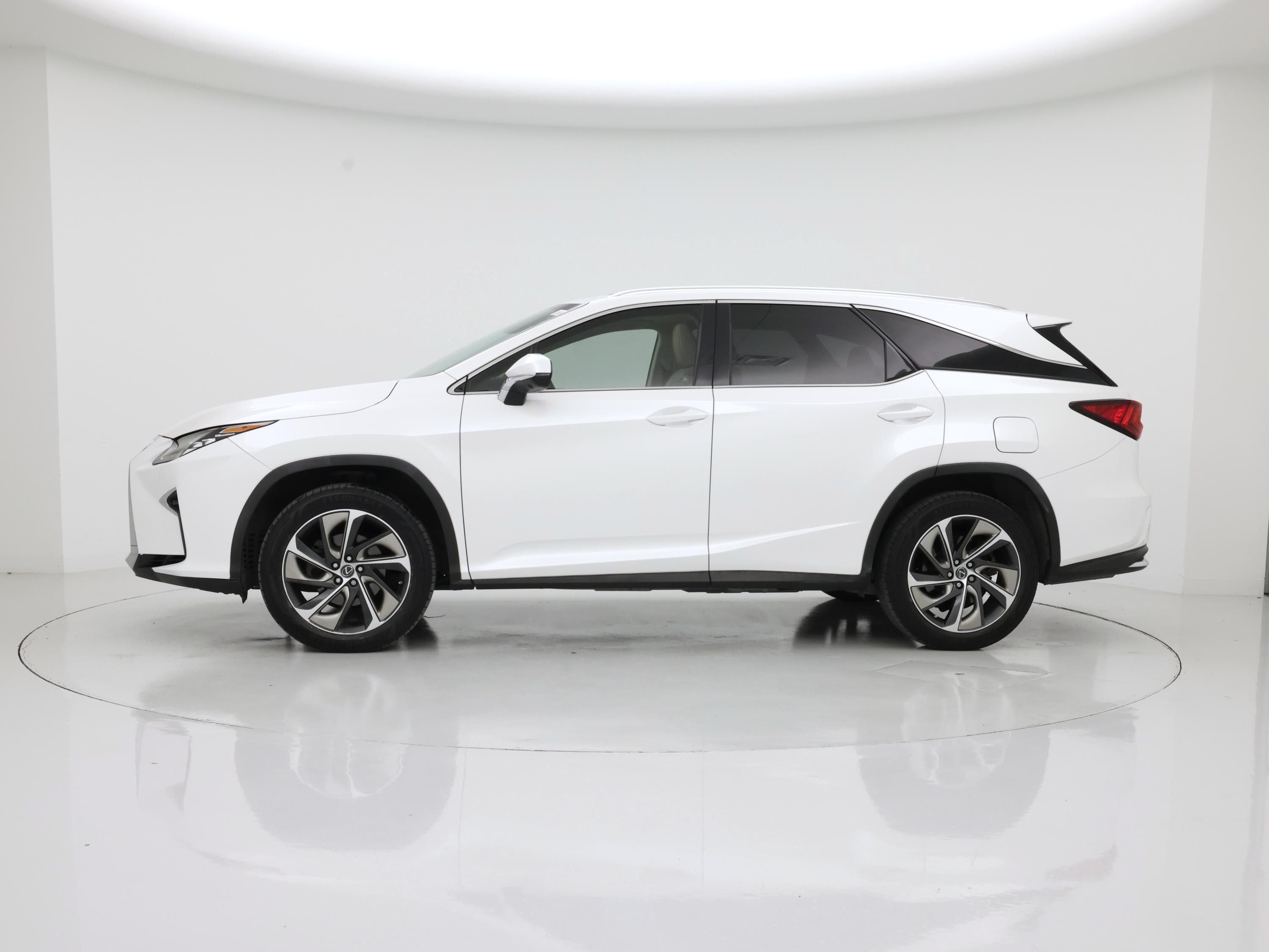 Thumbnail: 2018 Lexus RX - 3