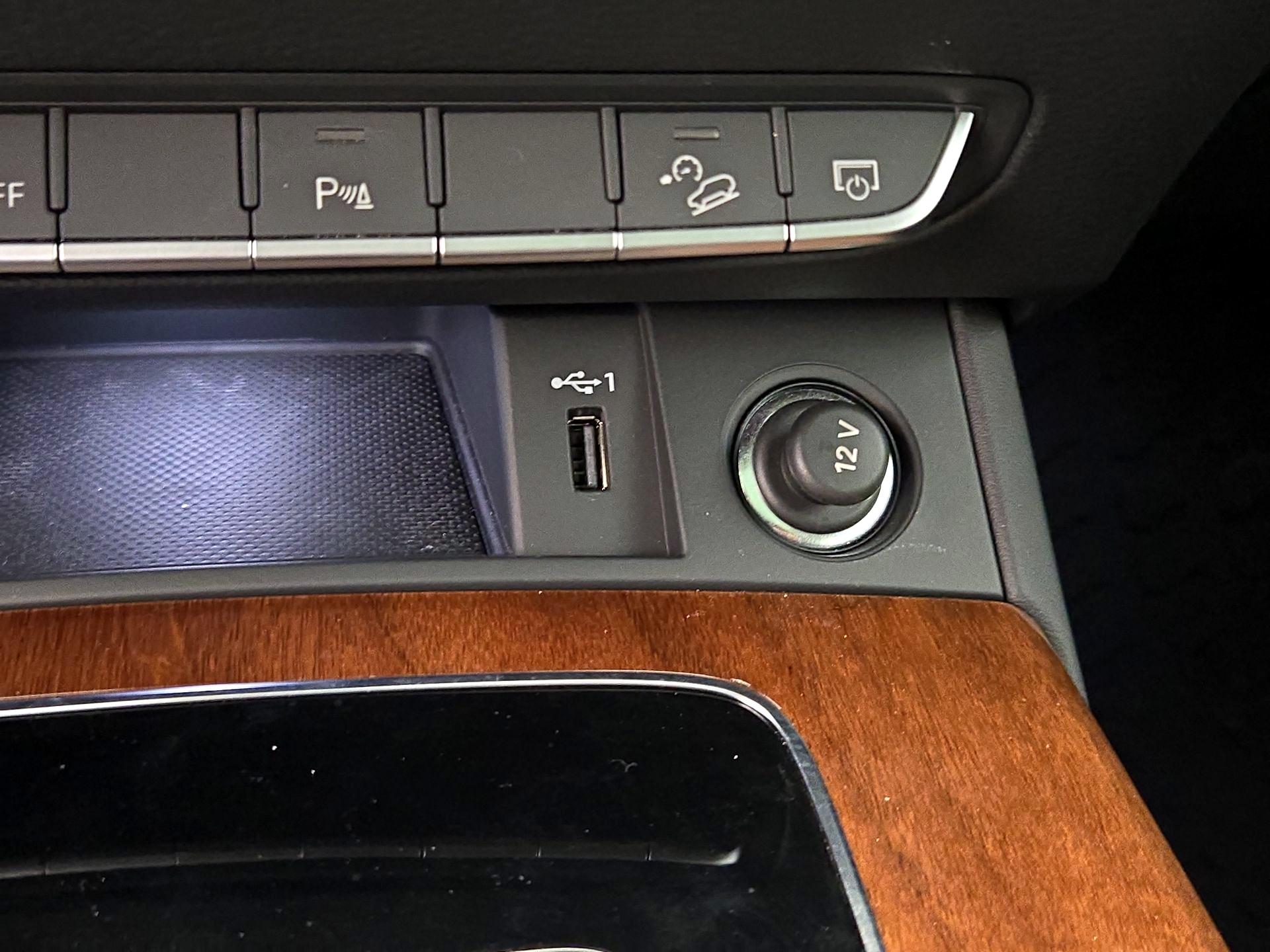 Thumbnail: 2022 Audi Q5 - 18