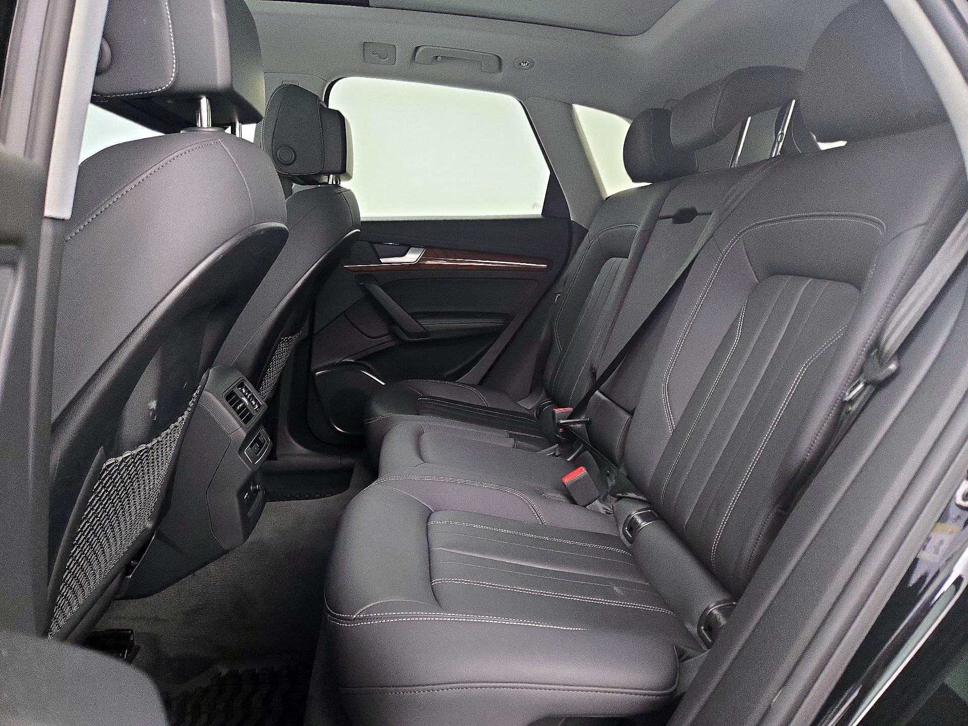 Thumbnail: 2022 Audi Q5 - 20