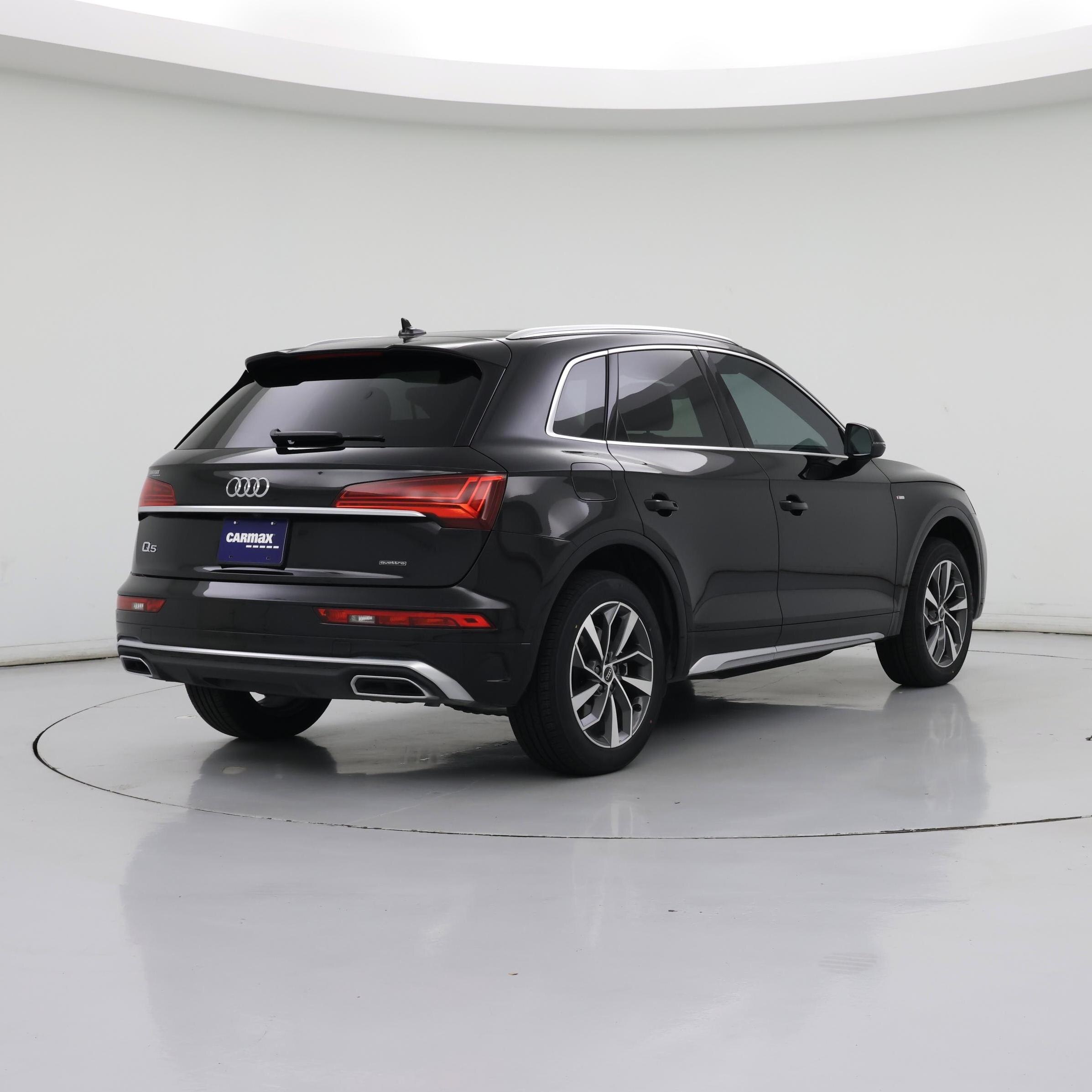 Thumbnail: 2022 Audi Q5 - 8