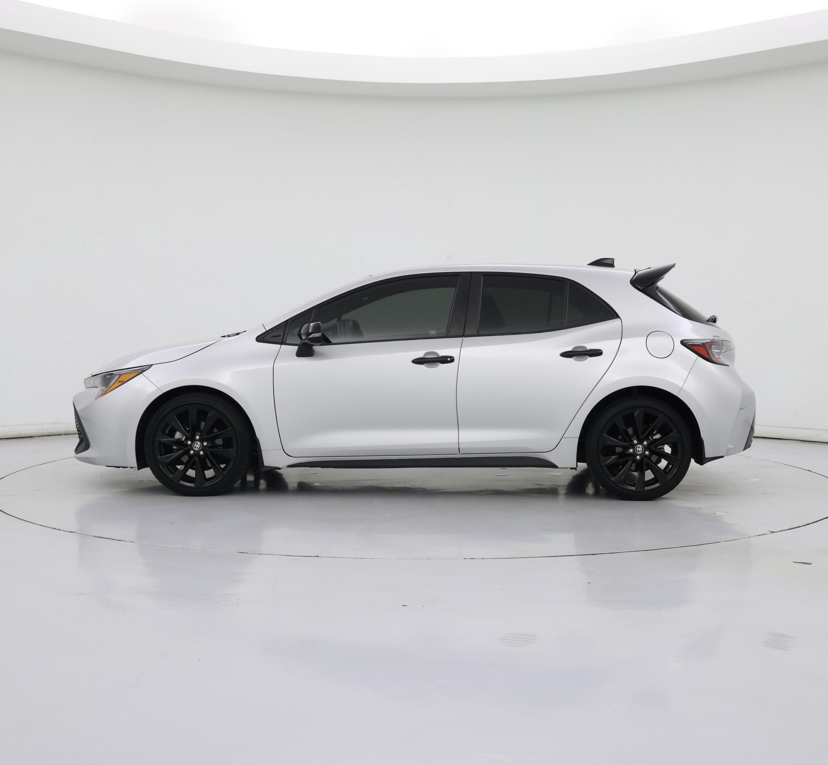 Thumbnail: 2021 Toyota Corolla - 3