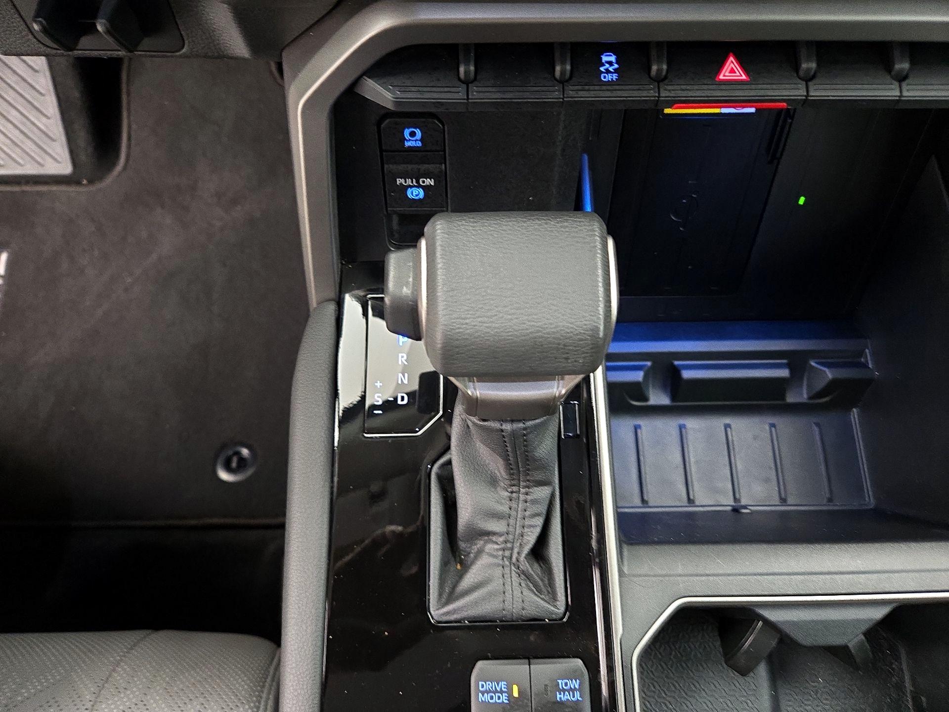 Thumbnail: 2022 Toyota Tundra - 17