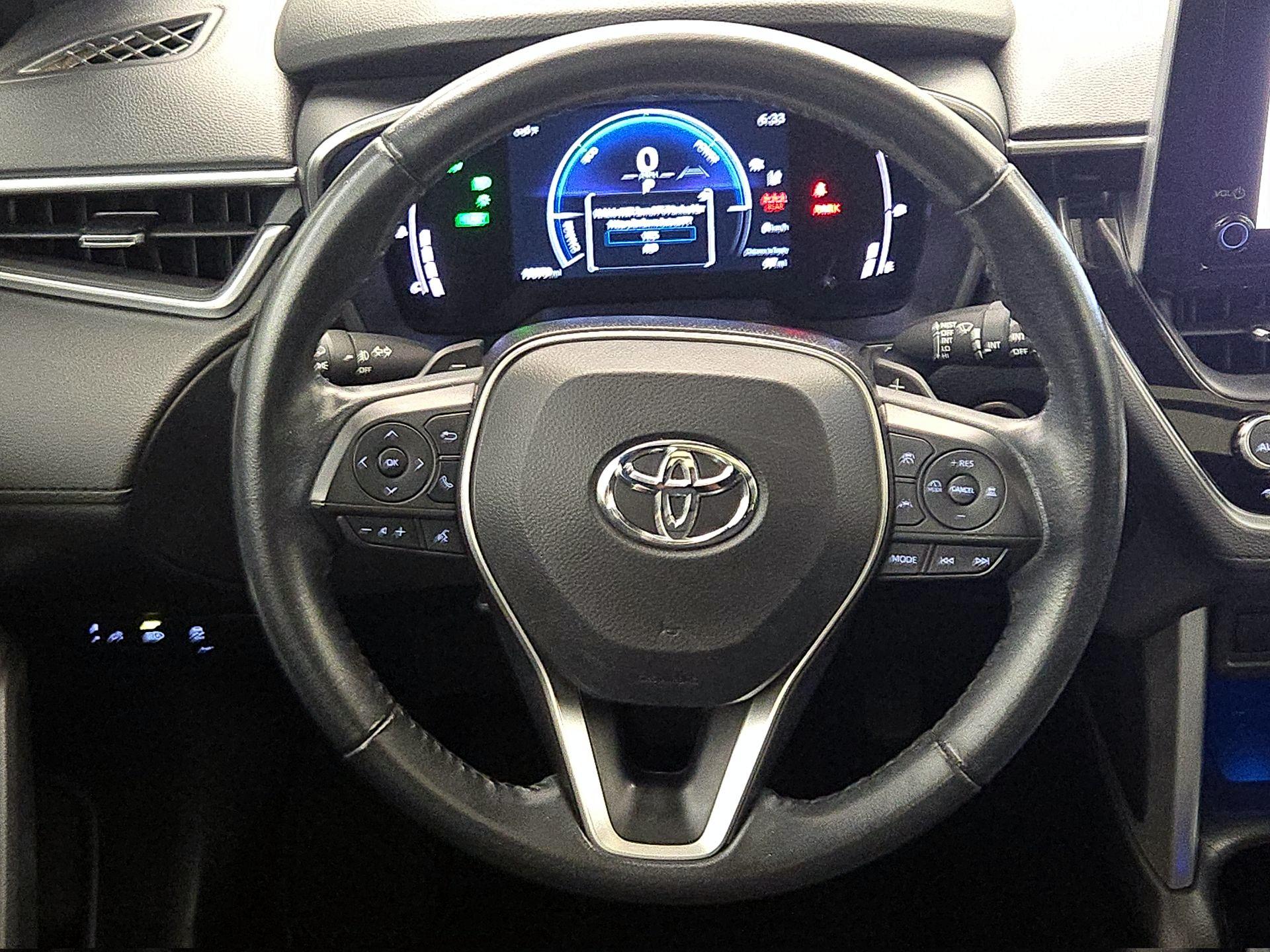 Thumbnail: 2023 Toyota Corolla Cross - 10