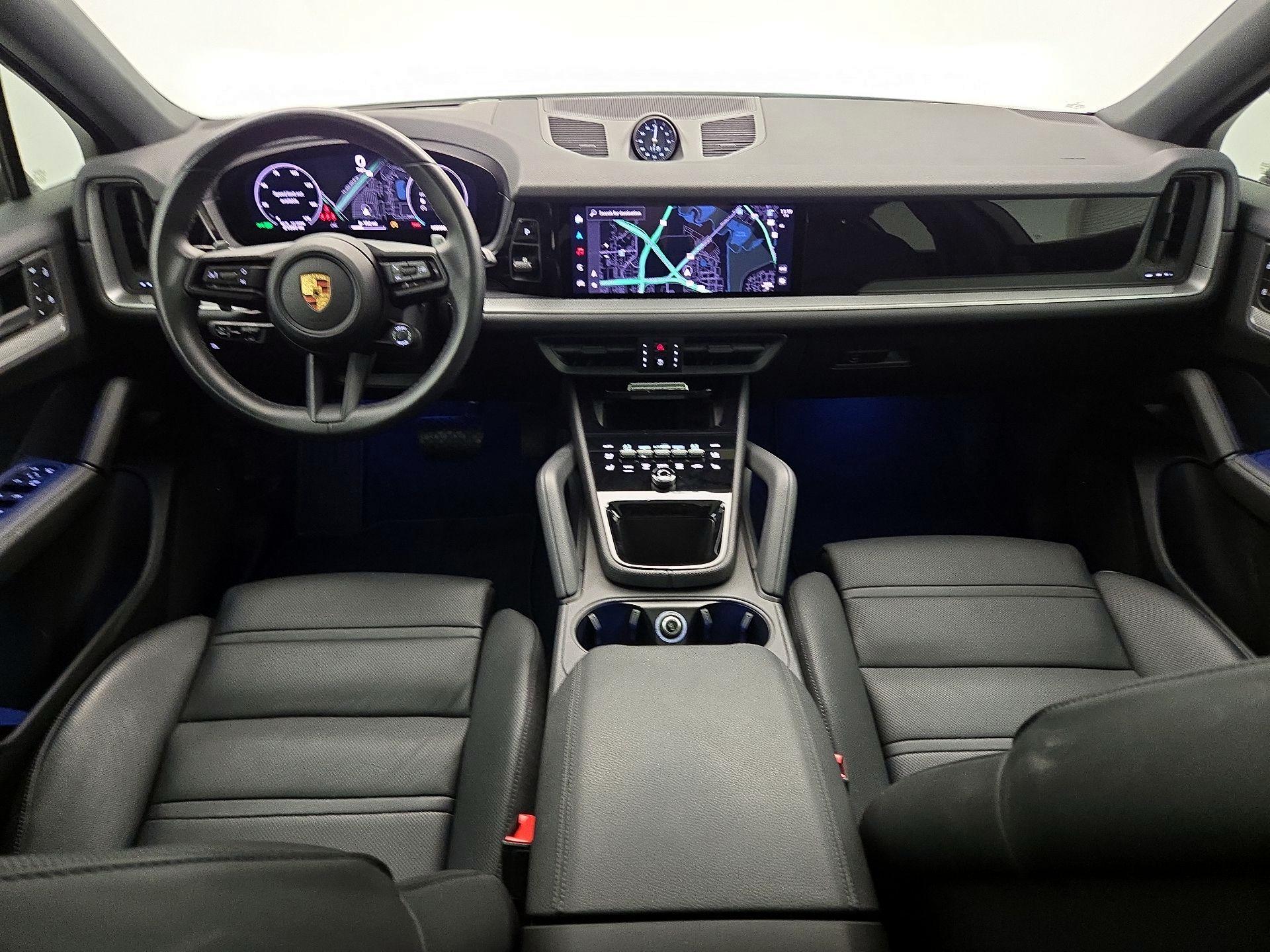 Thumbnail: 2024 Porsche Cayenne - 9