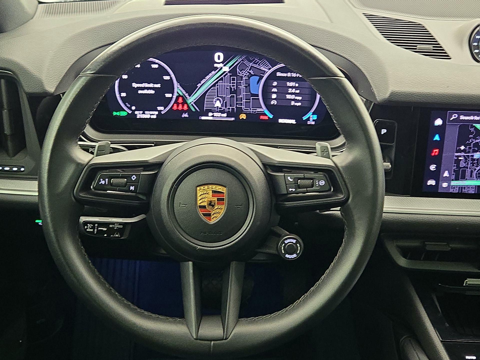 Thumbnail: 2024 Porsche Cayenne - 10