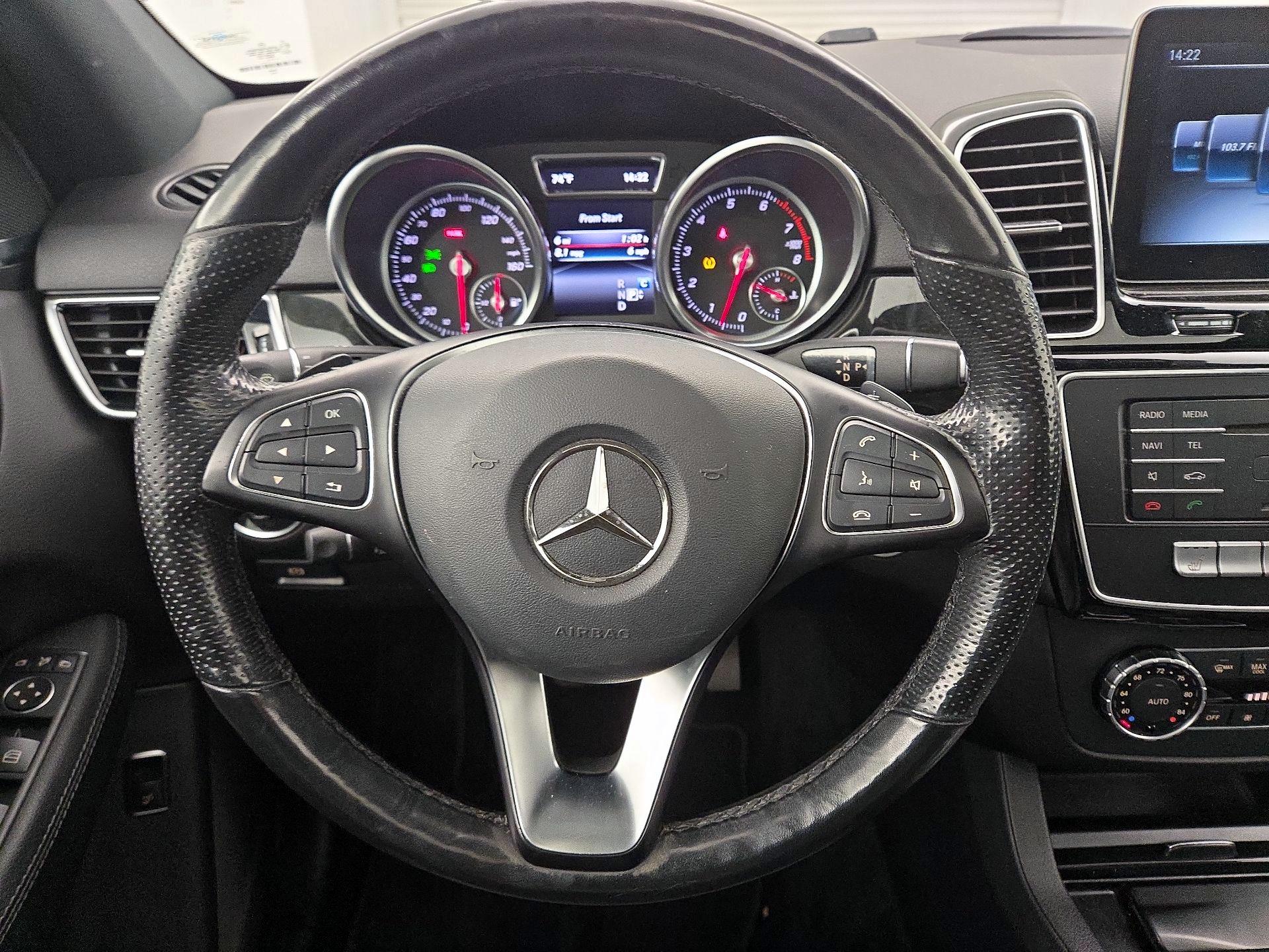 Thumbnail: 2017 Mercedes-Benz GLE - 10