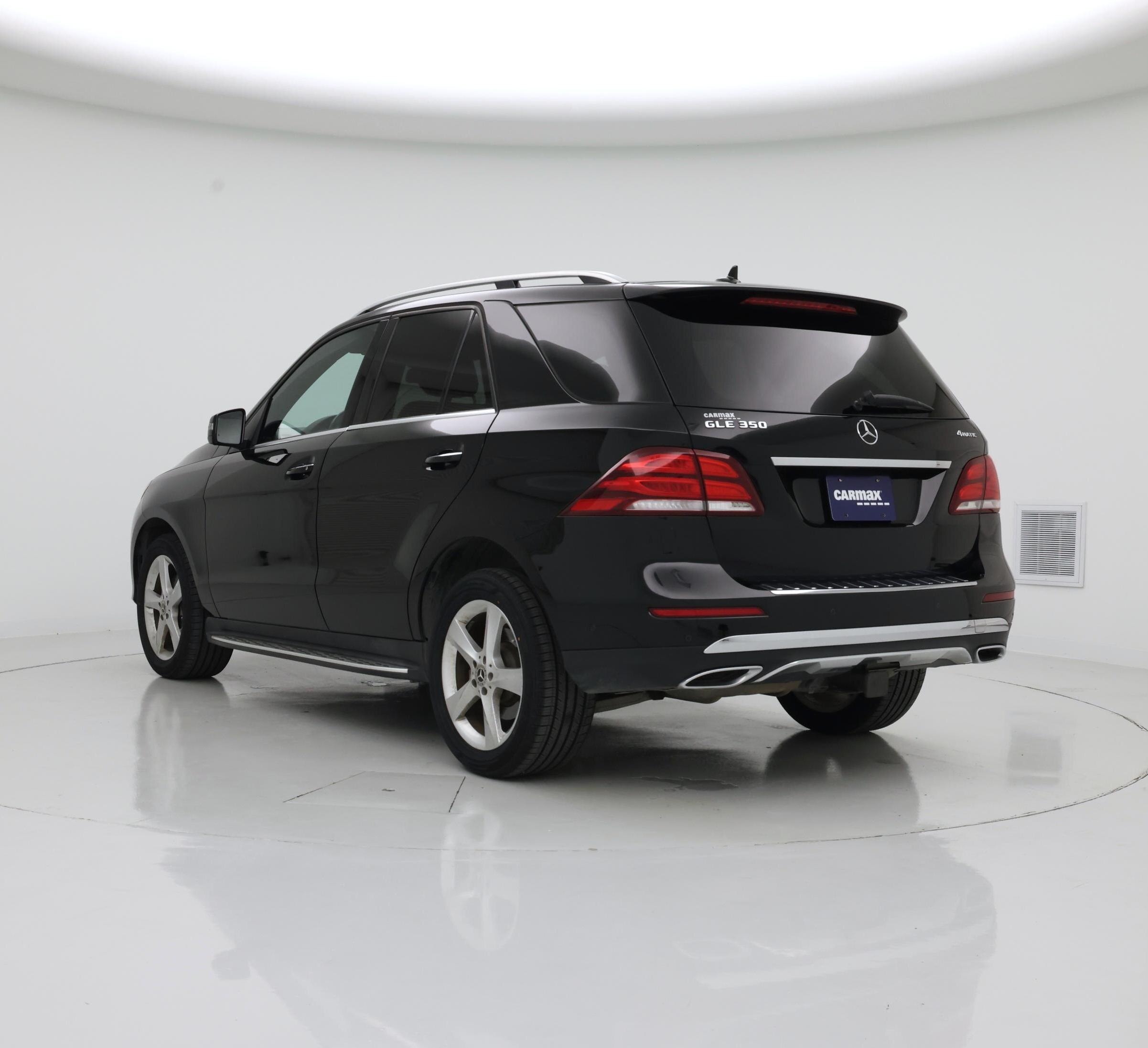 Thumbnail: 2017 Mercedes-Benz GLE - 2