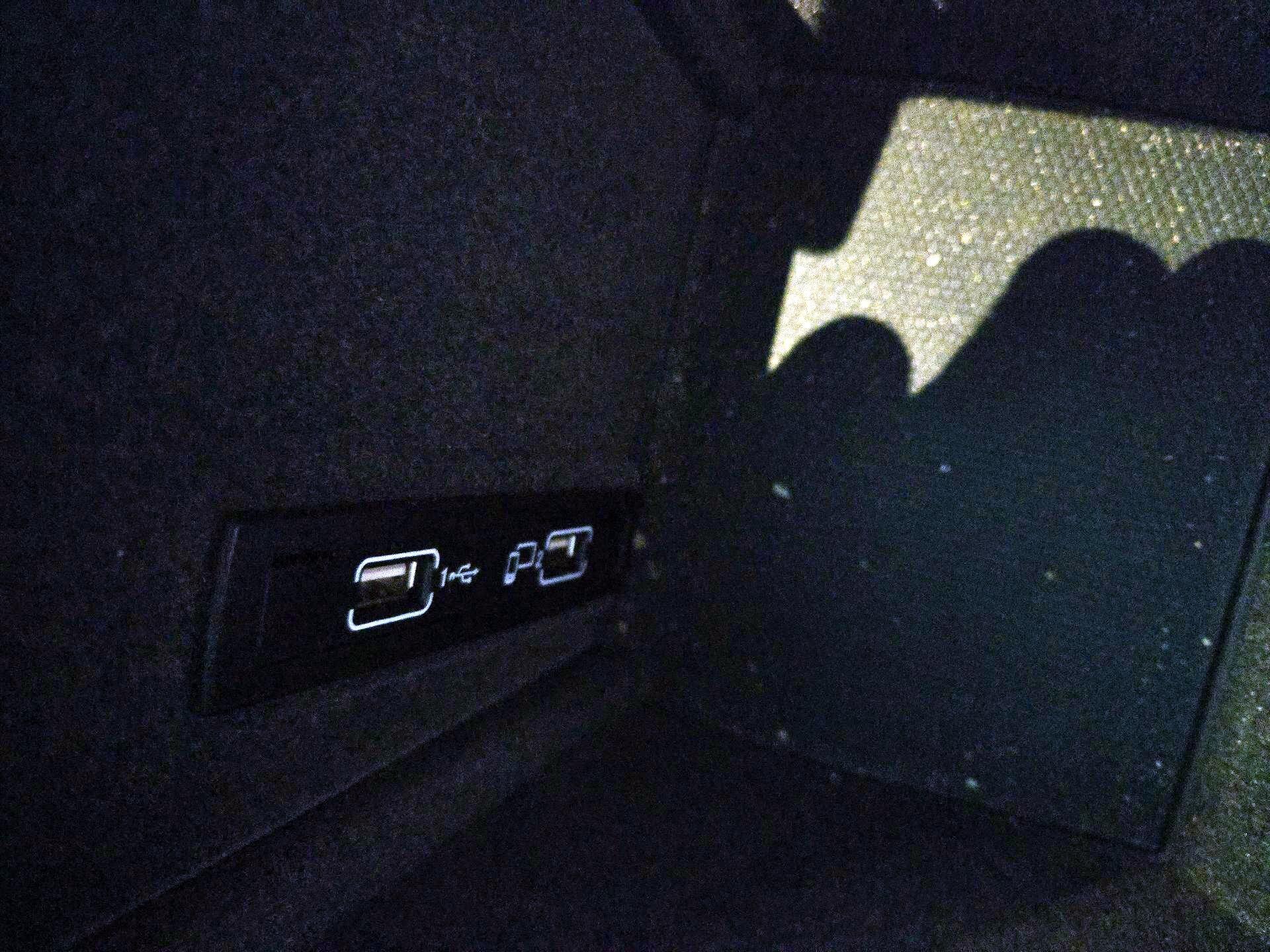 Thumbnail: 2017 Mercedes-Benz GLE - 19