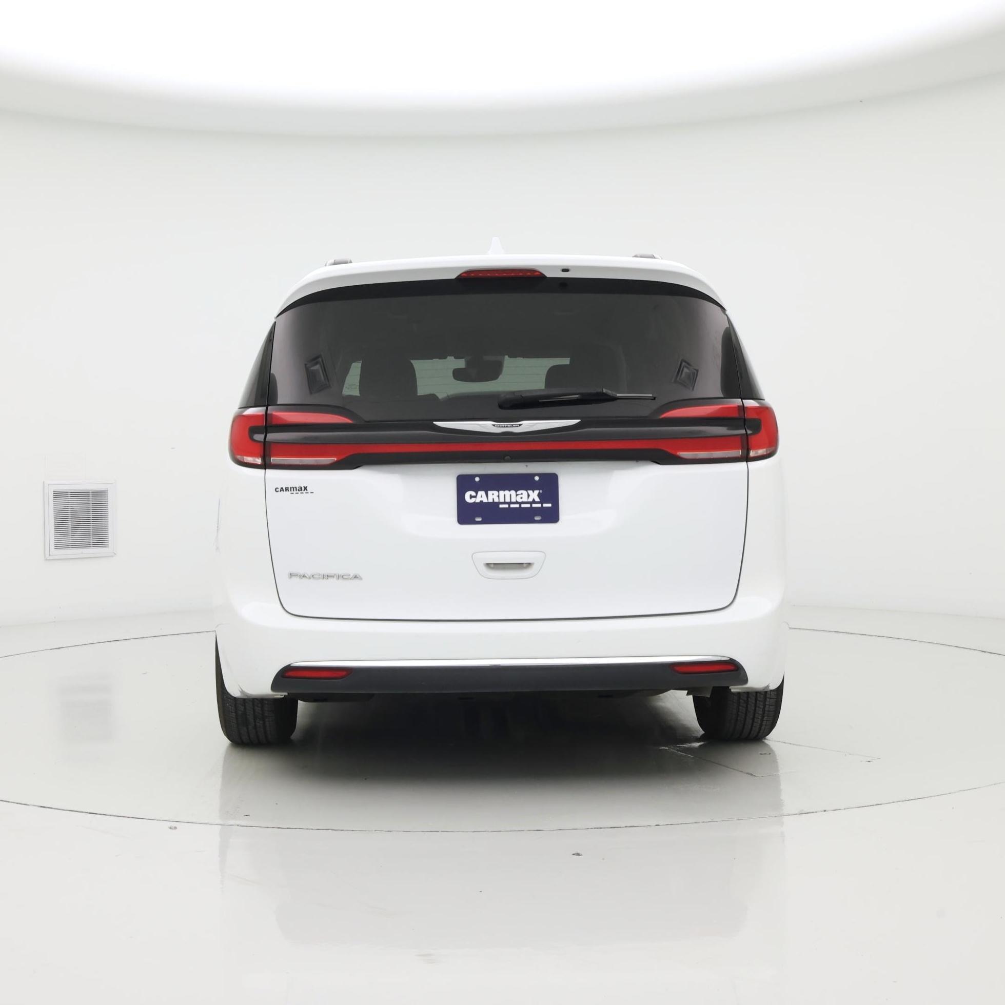 Thumbnail: 2022 Chrysler Pacifica - 6