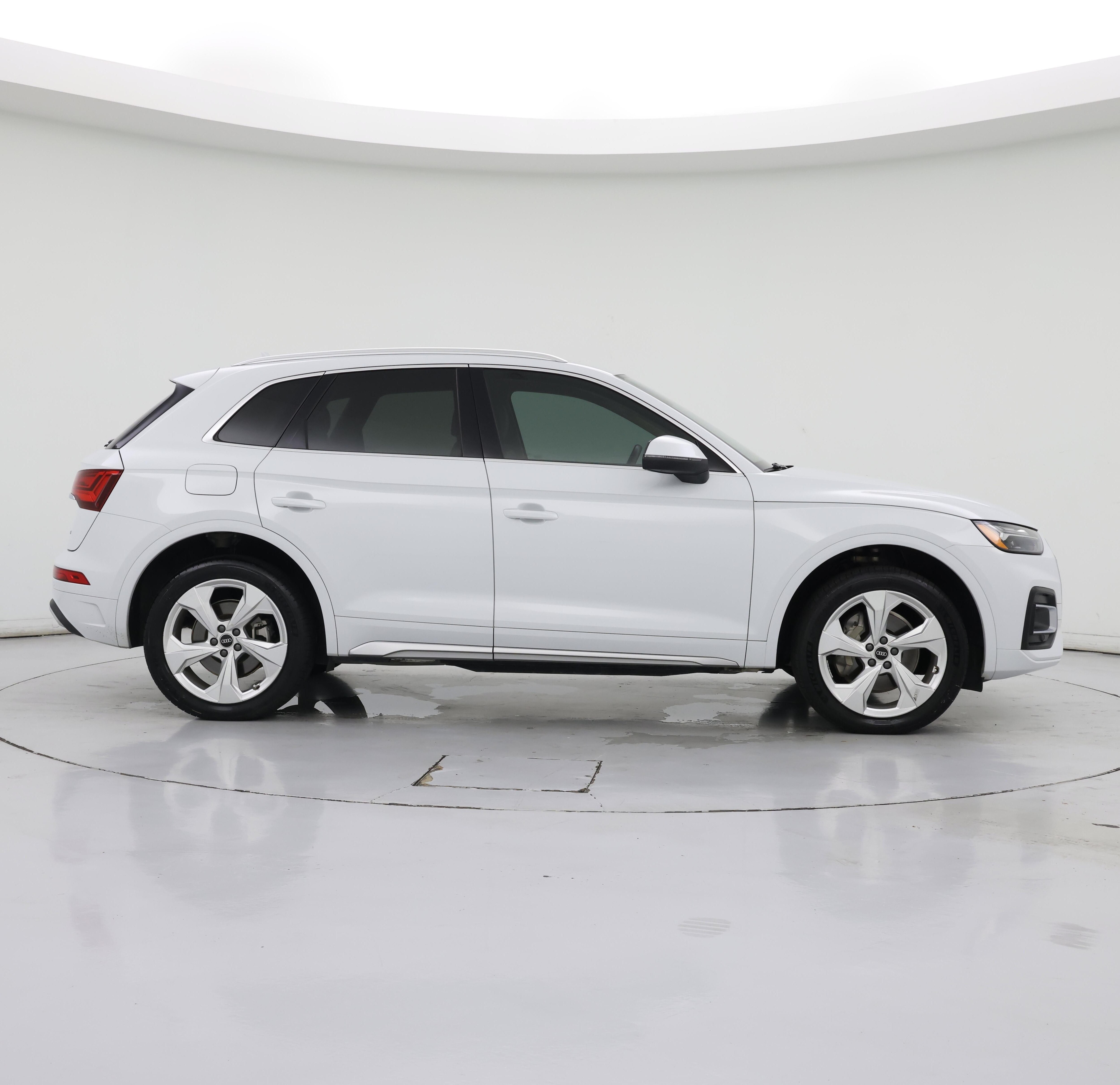 Thumbnail: 2021 Audi Q5 - 7