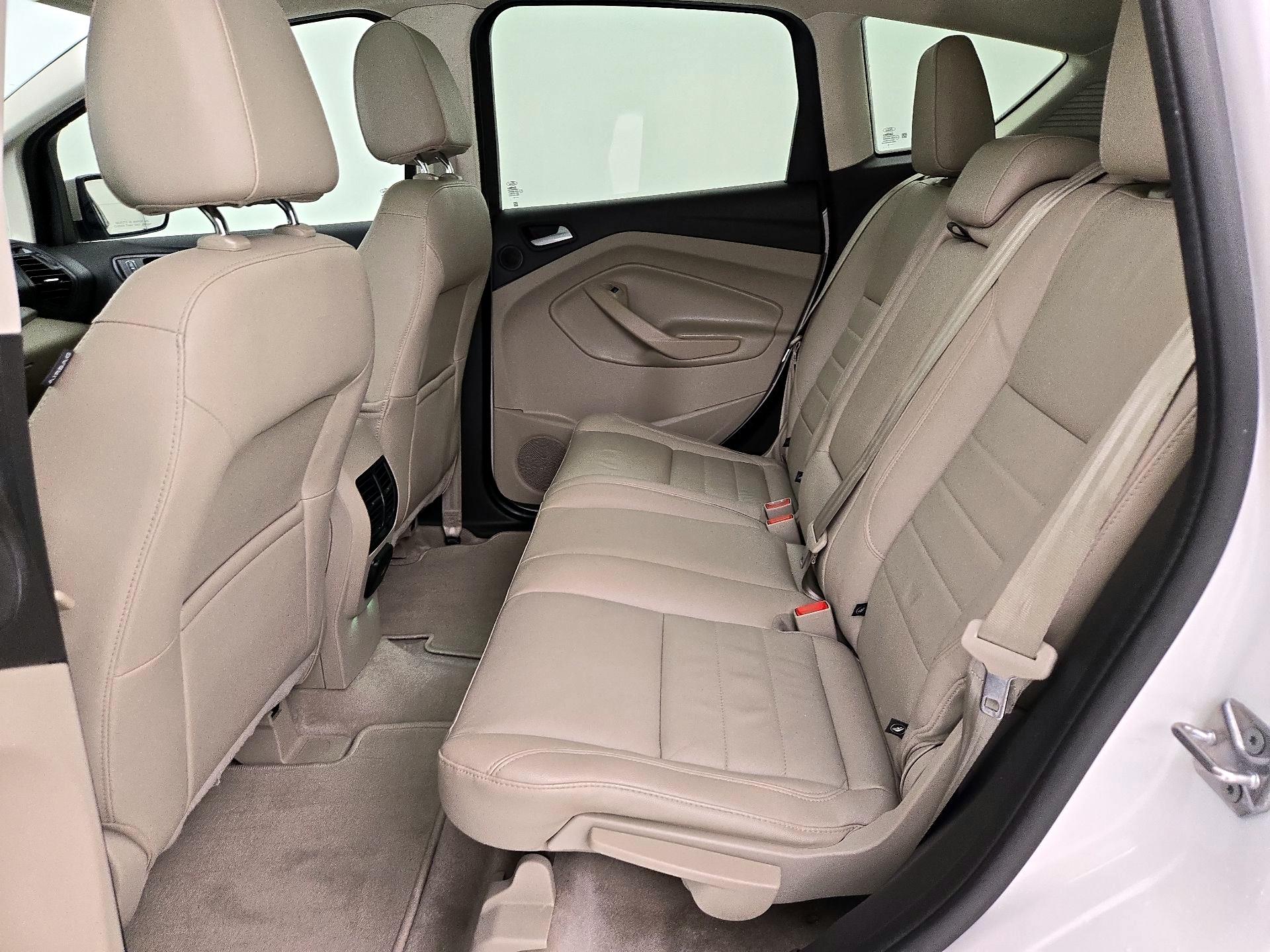 Thumbnail: 2015 Ford C-Max - 20