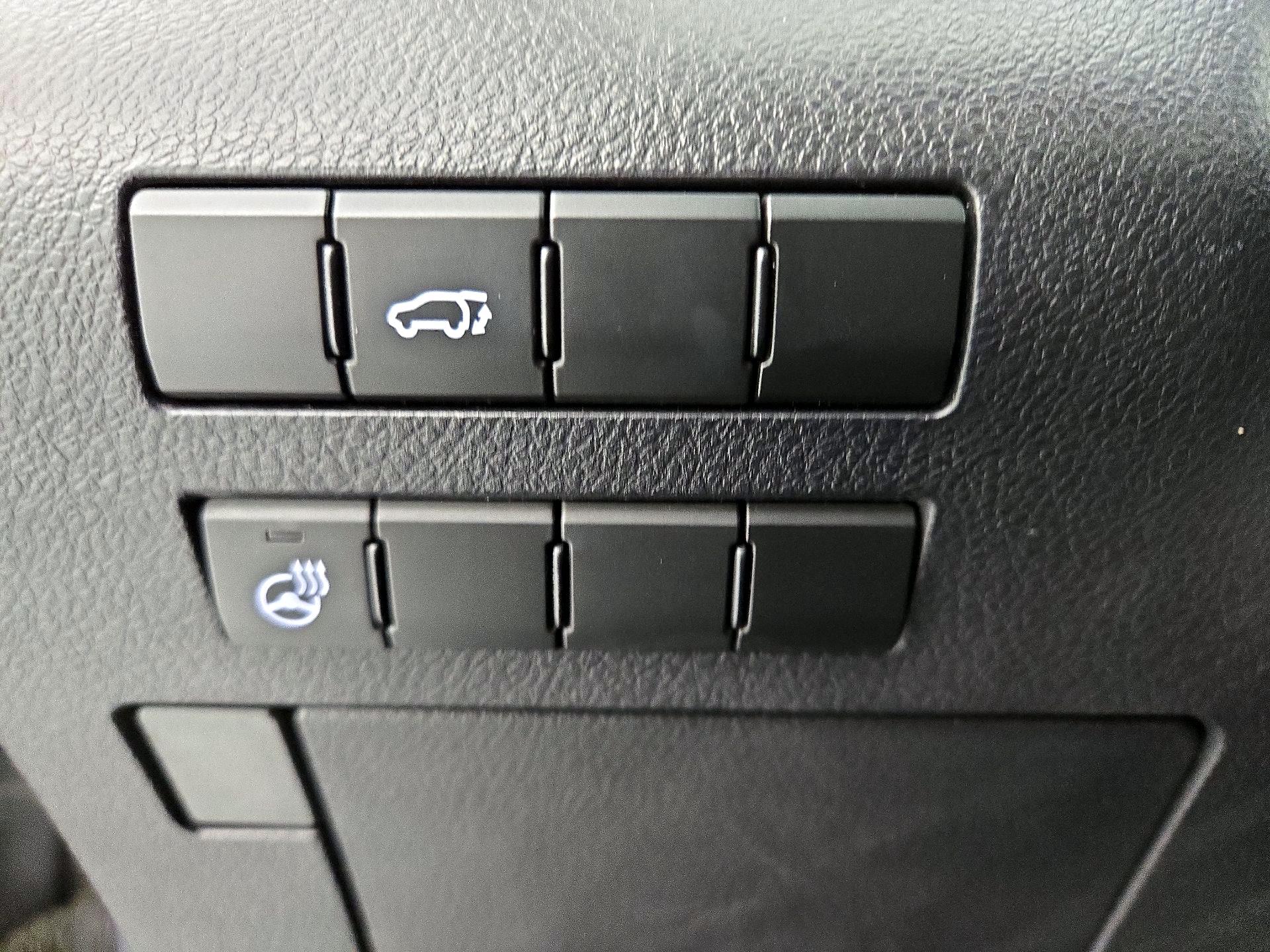 Thumbnail: 2016 Lexus RX - 13