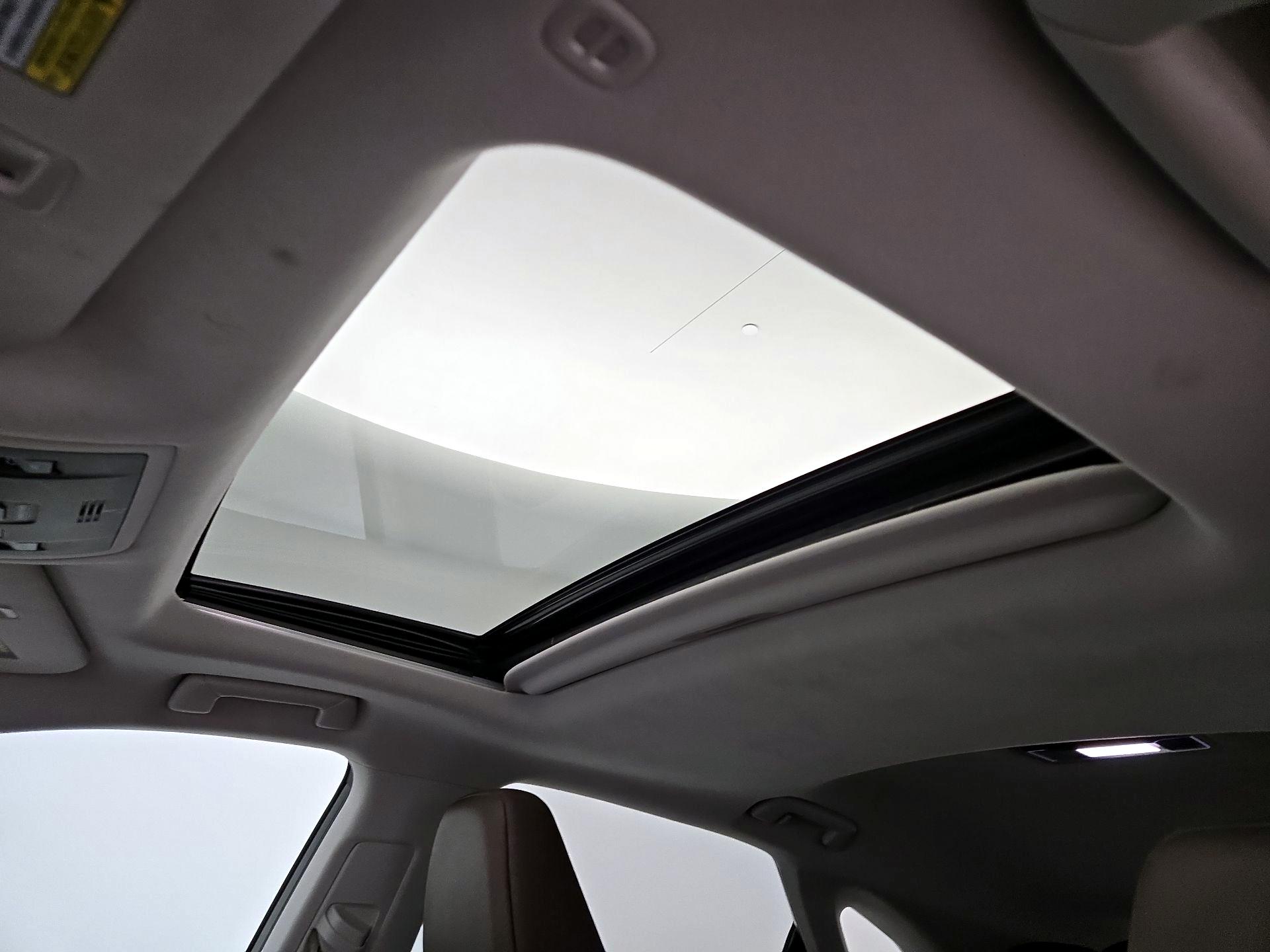 Thumbnail: 2016 Lexus RX - 19