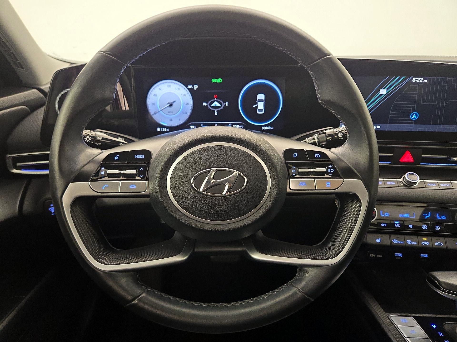Thumbnail: 2023 Hyundai Elantra - 10