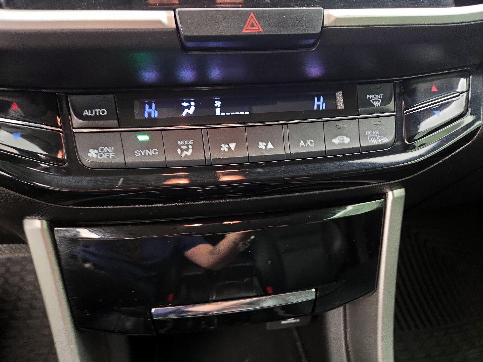 Thumbnail: 2016 Honda Accord - 16