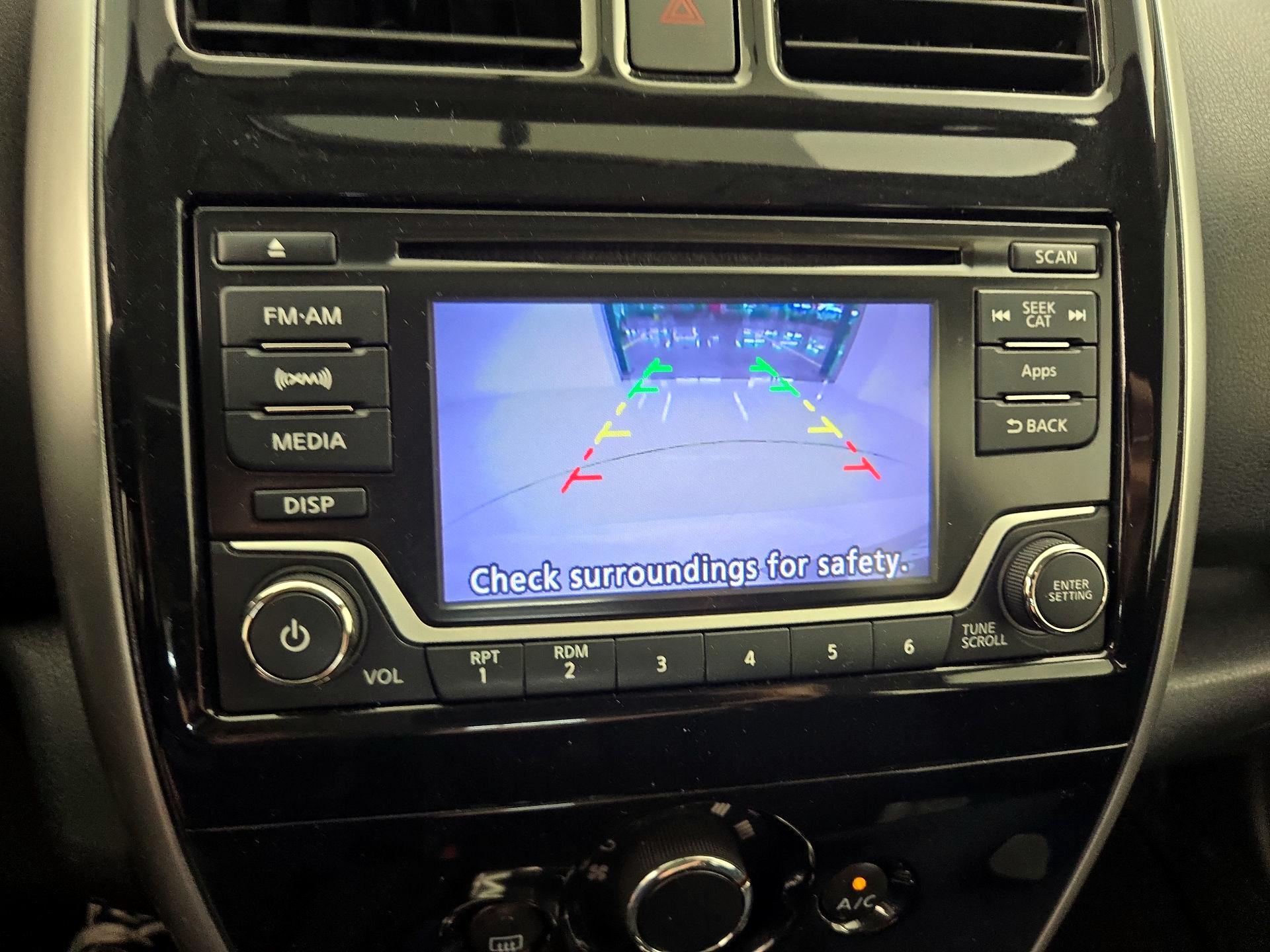 Thumbnail: 2016 Nissan Versa Note - 14