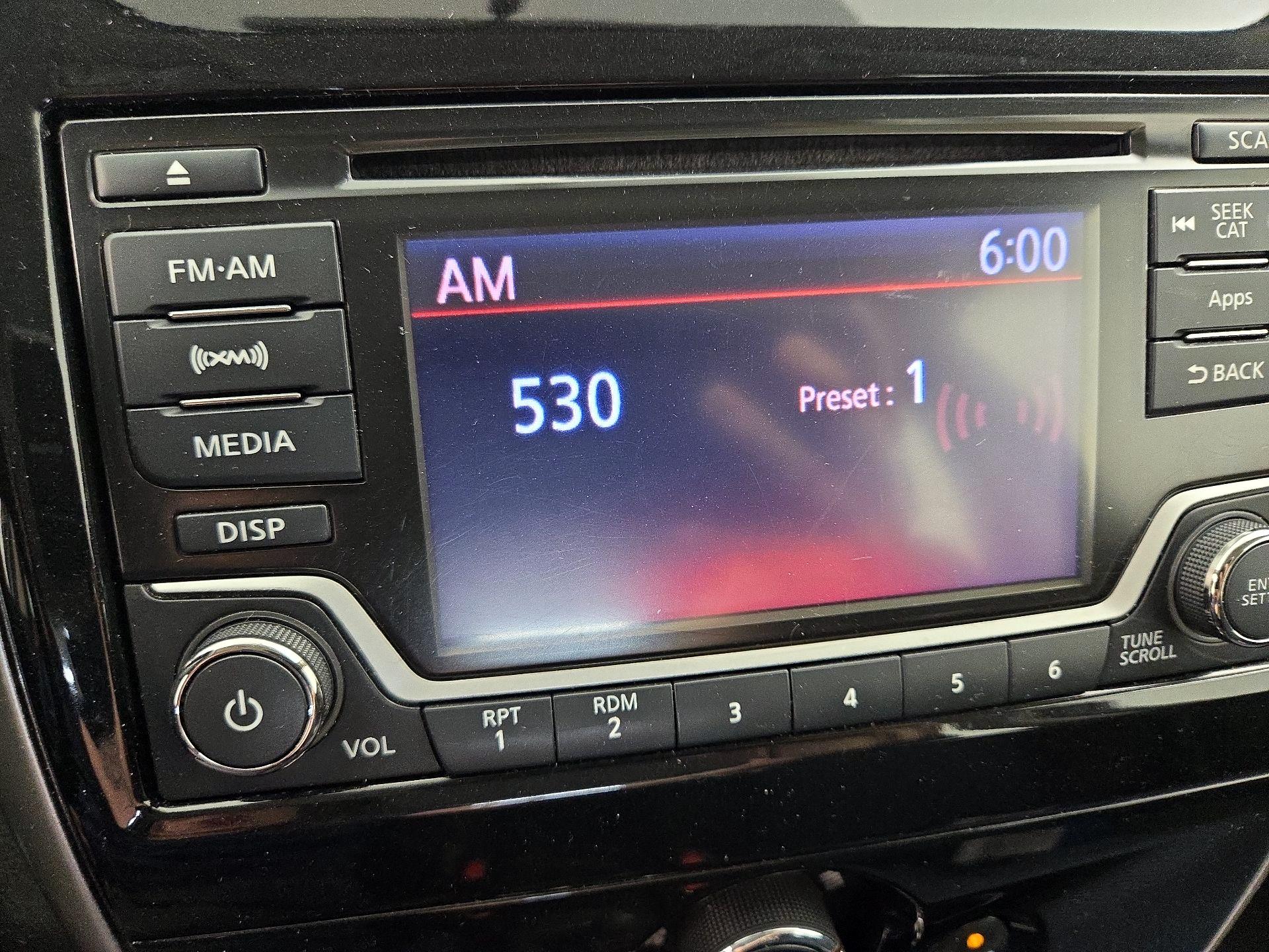 Thumbnail: 2016 Nissan Versa Note - 15