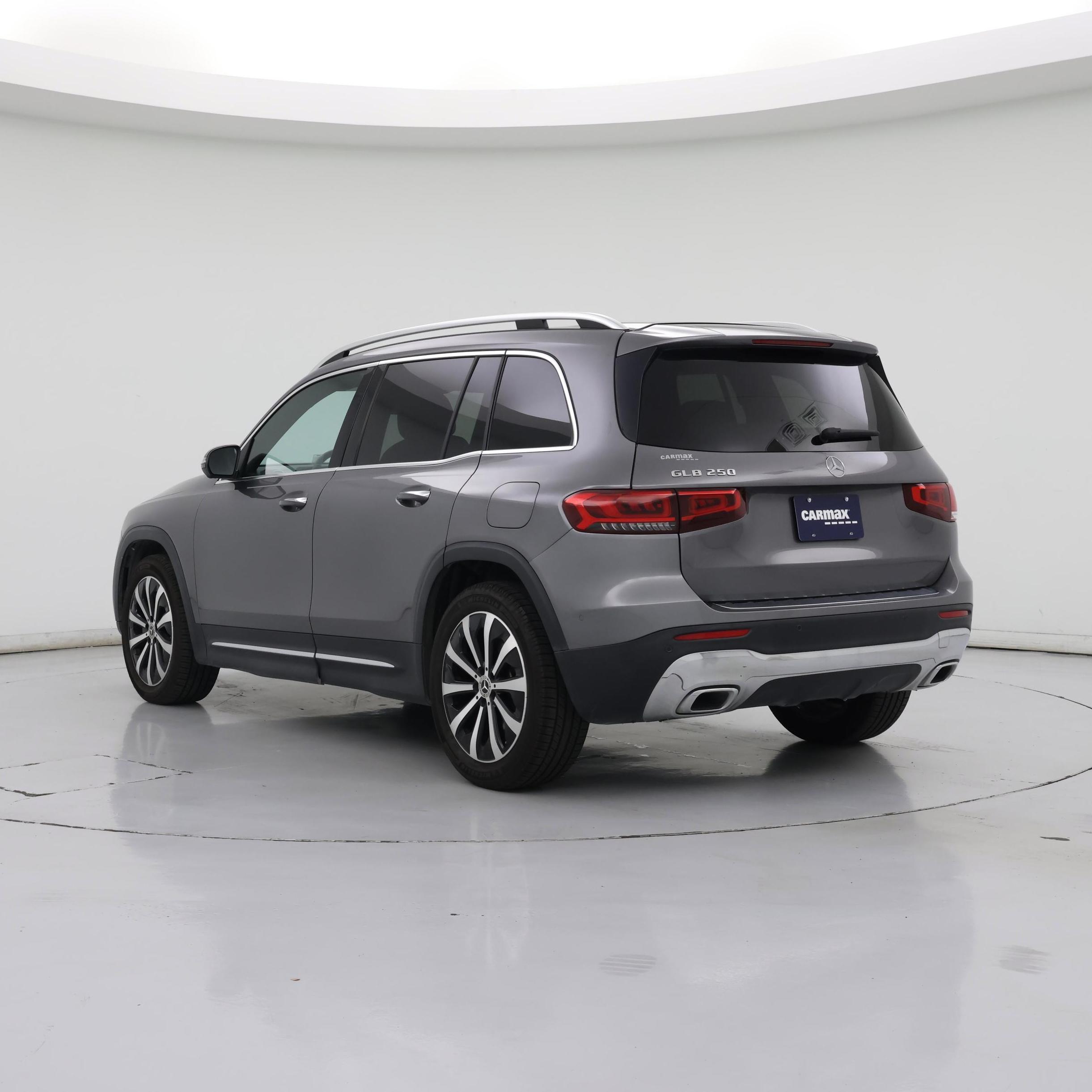 Thumbnail: 2022 Mercedes-Benz GLB - 2