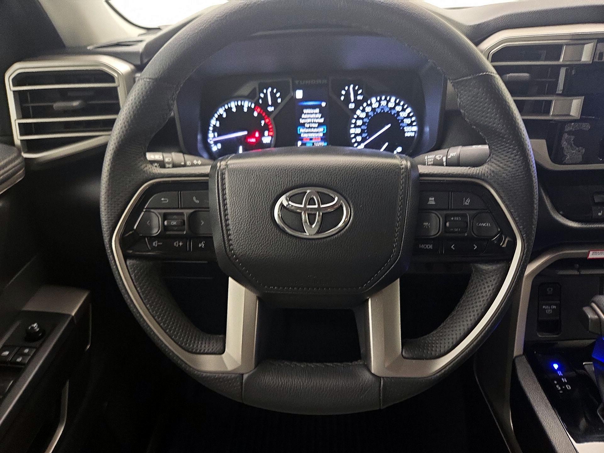 Thumbnail: 2024 Toyota Tundra - 10