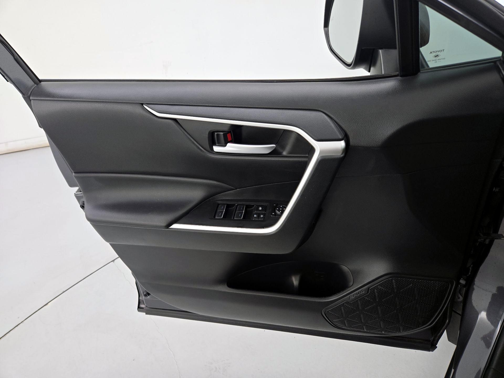 Thumbnail: 2023 Toyota RAV4 - 12