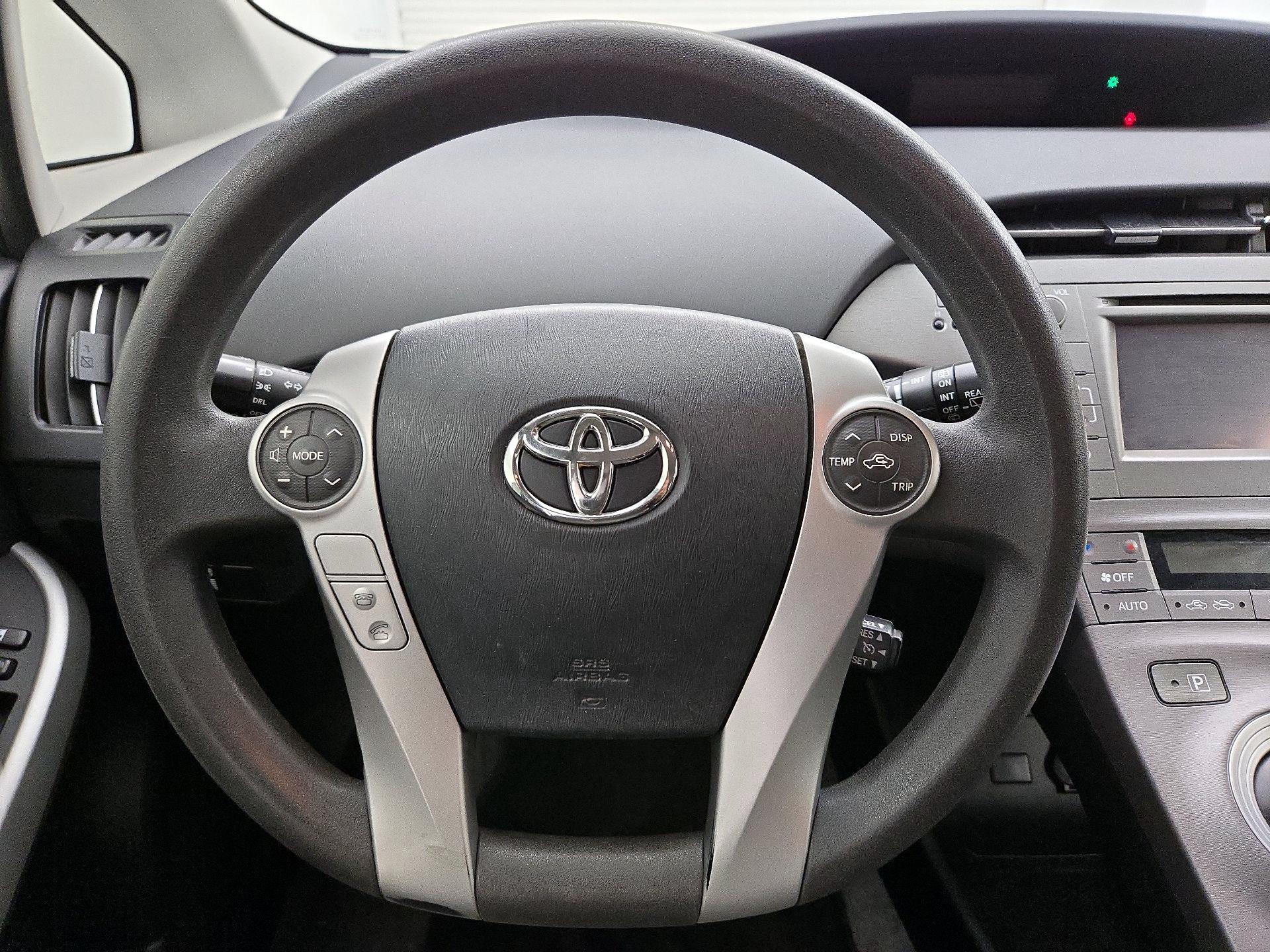 Thumbnail: 2015 Toyota Prius - 10