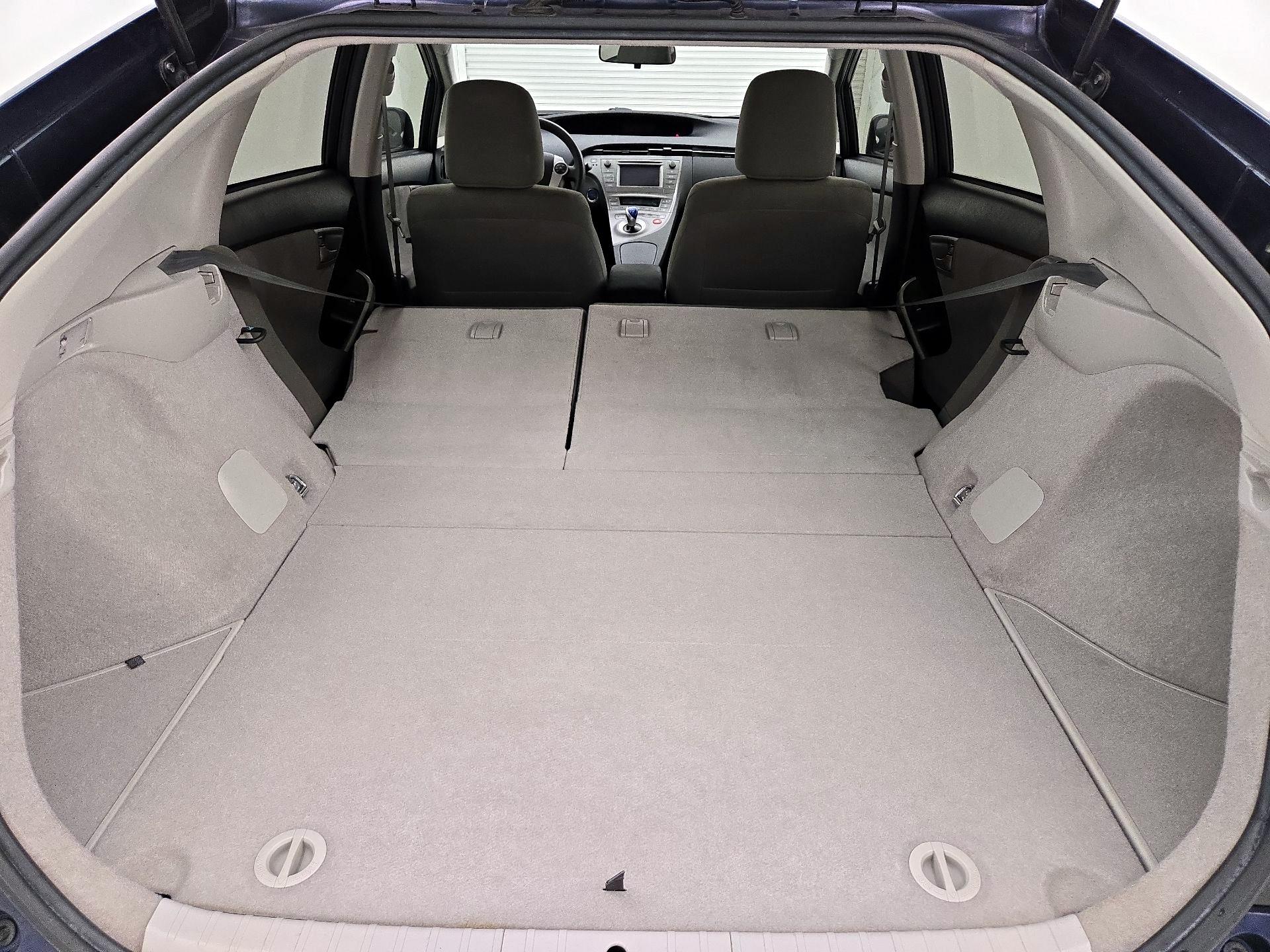 Thumbnail: 2015 Toyota Prius - 20