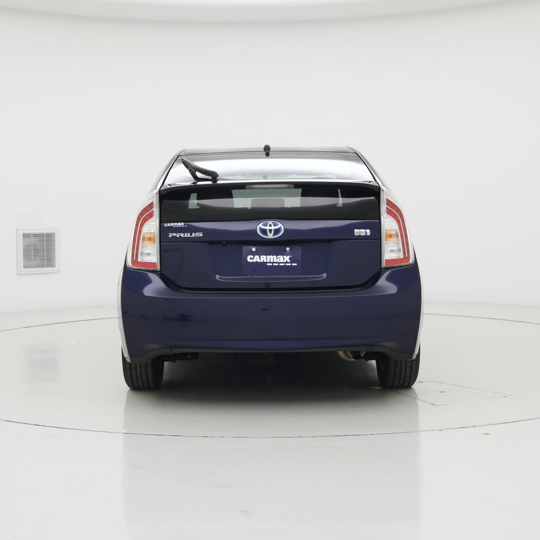 Thumbnail: 2015 Toyota Prius - 6