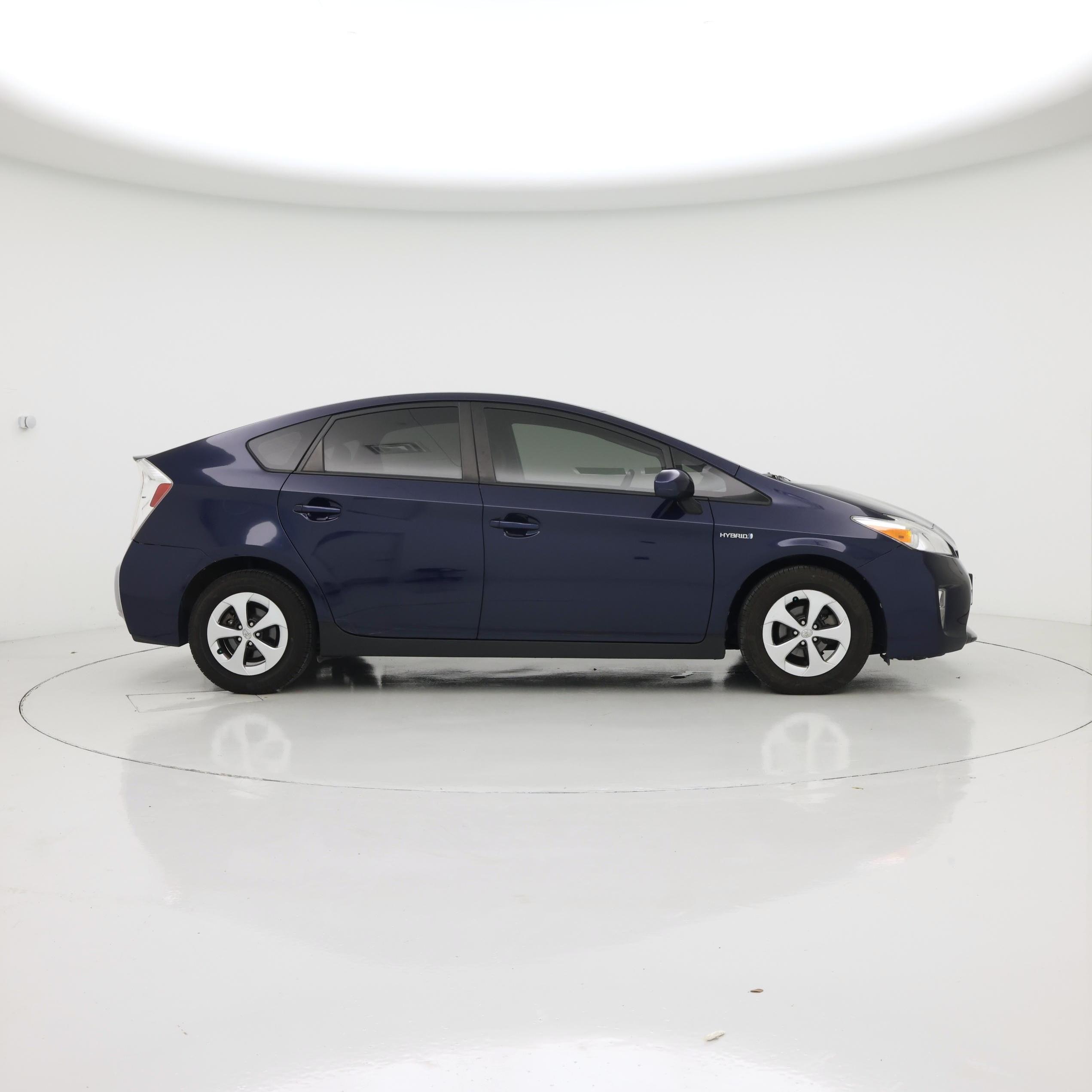 Thumbnail: 2015 Toyota Prius - 7