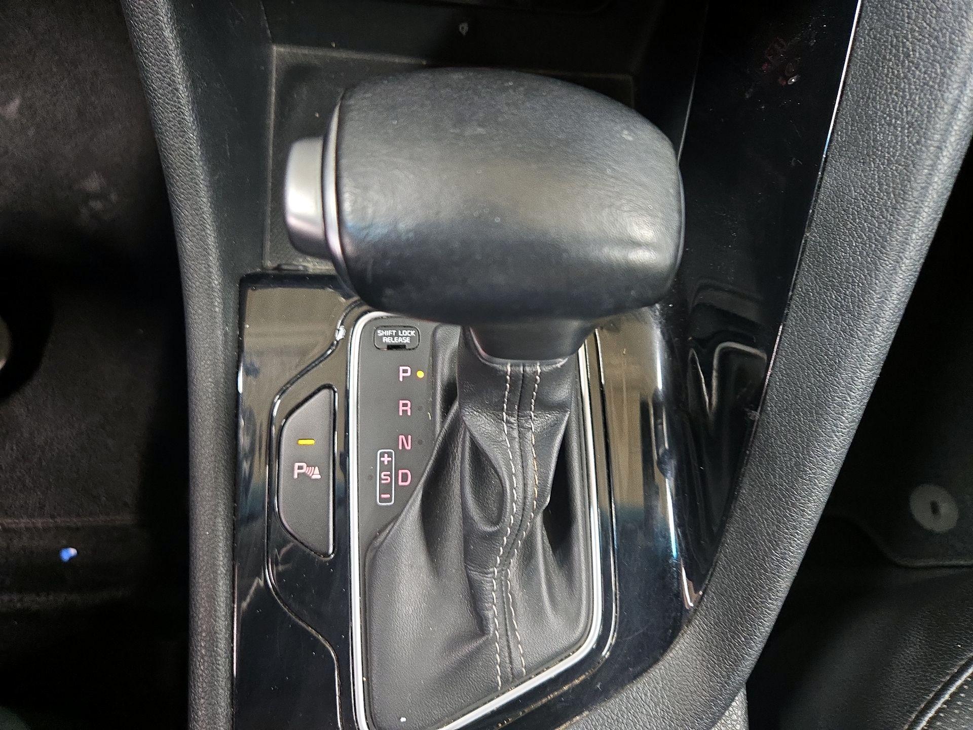 Thumbnail: 2019 Kia Niro - 18