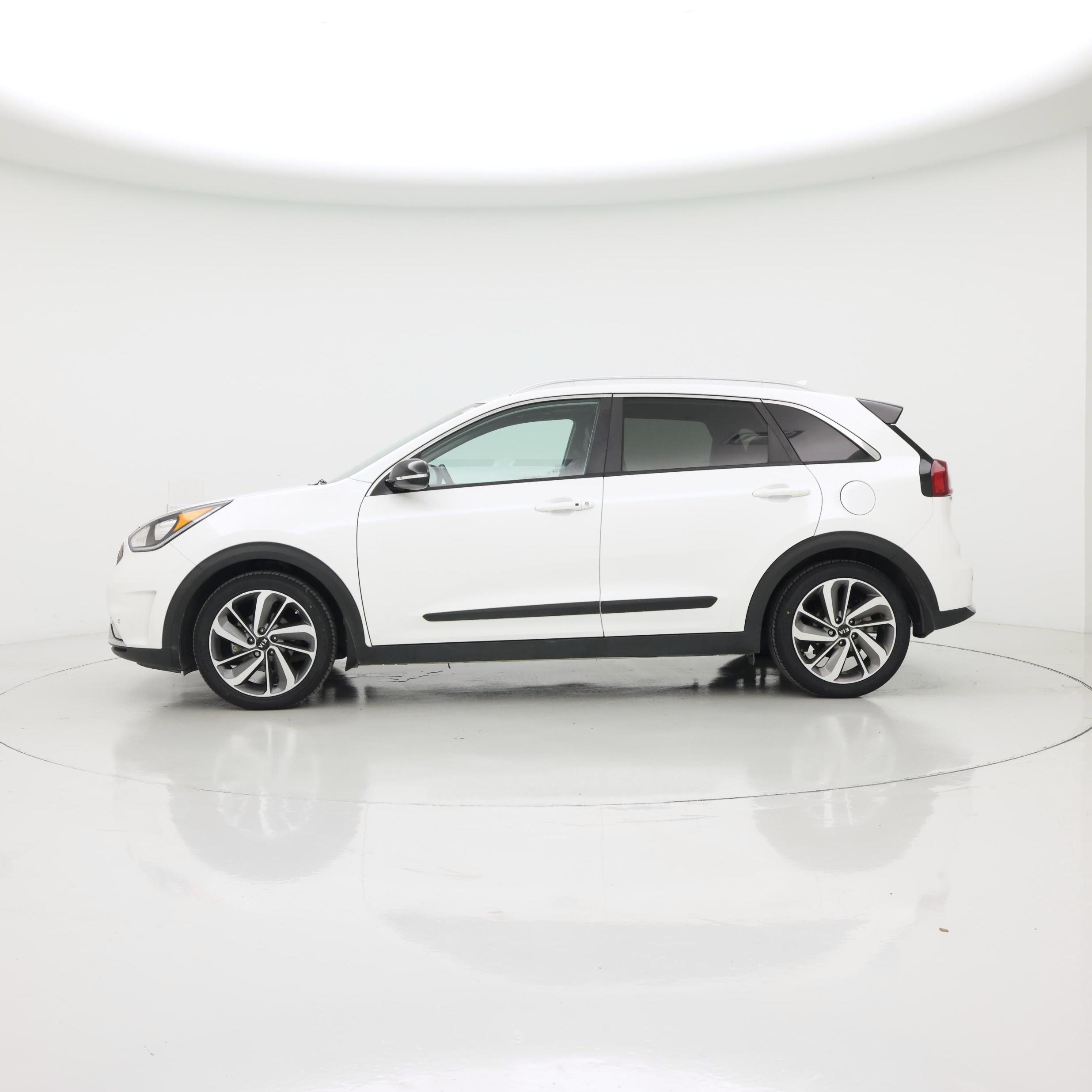 Thumbnail: 2019 Kia Niro - 3