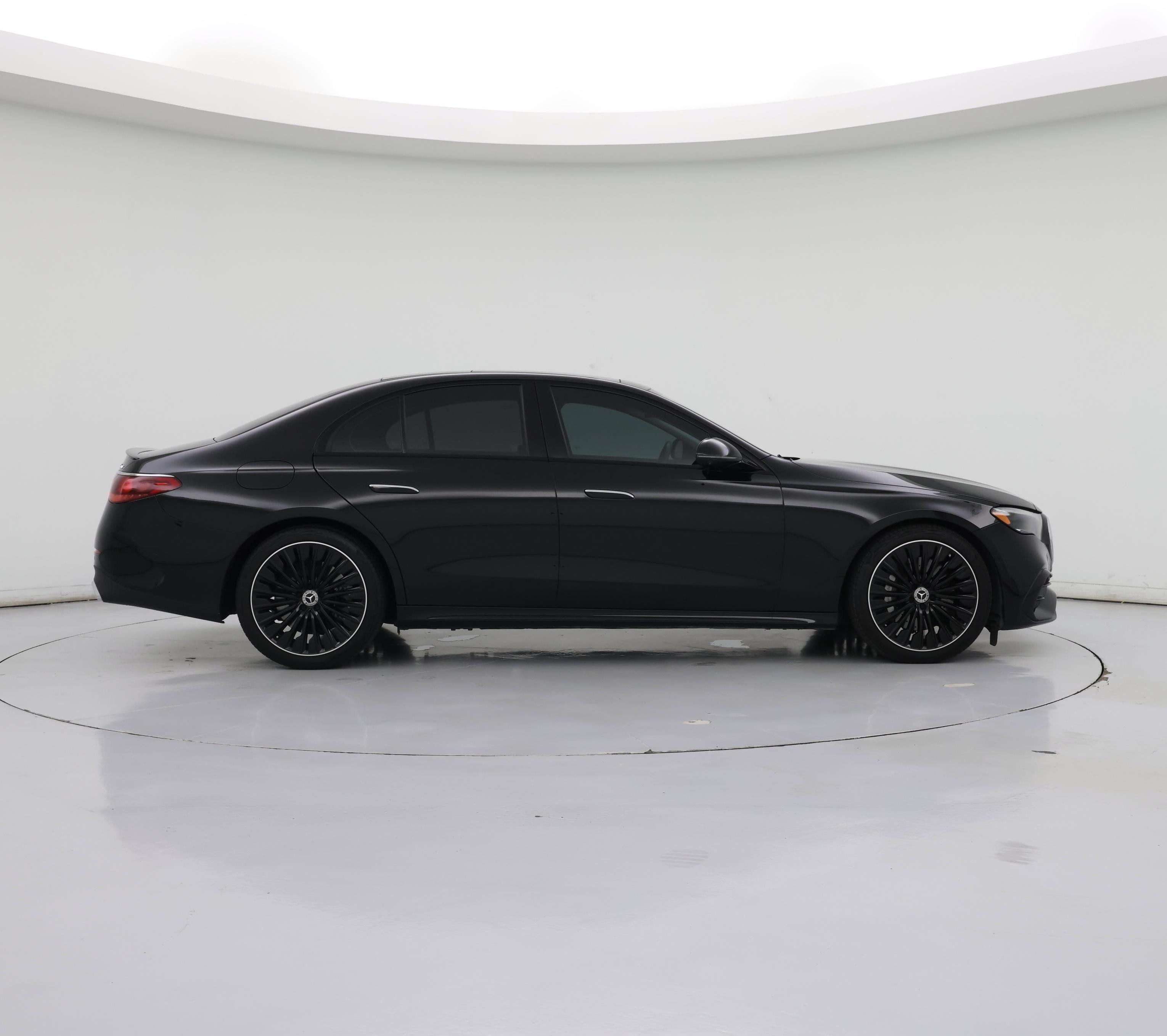 Thumbnail: 2024 Mercedes-Benz E-Class - 7