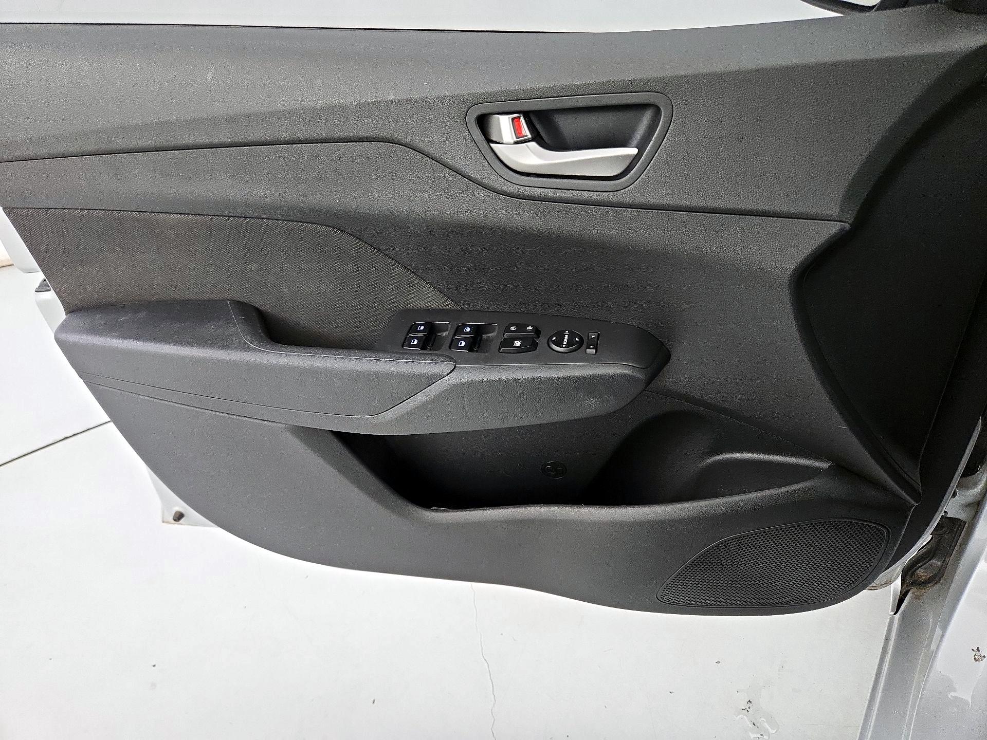 Thumbnail: 2020 Hyundai Accent - 12