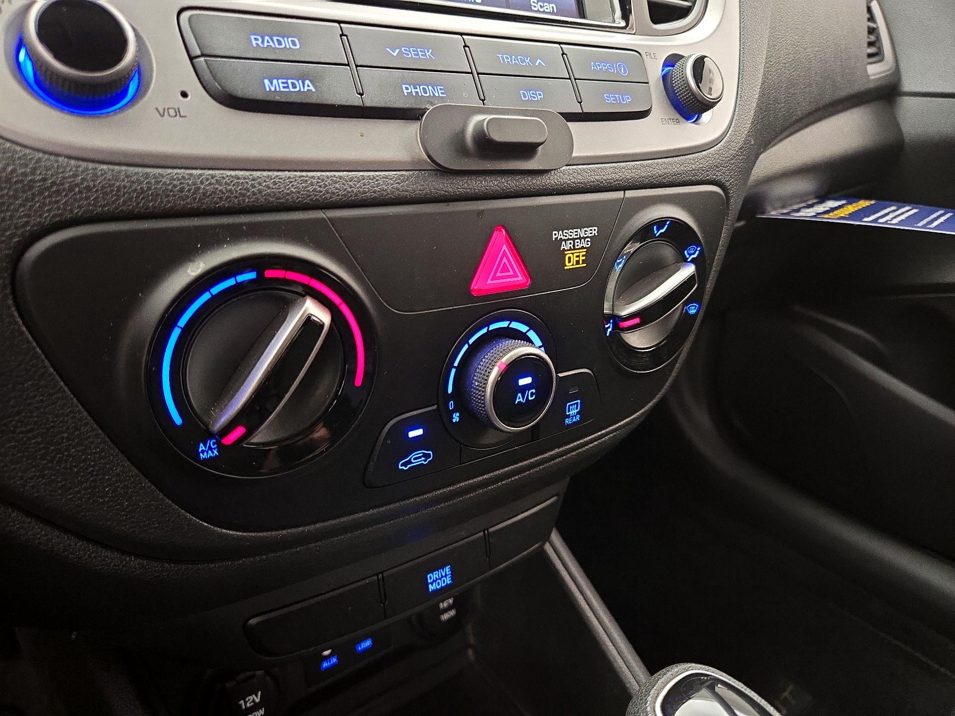 Thumbnail: 2020 Hyundai Accent - 16