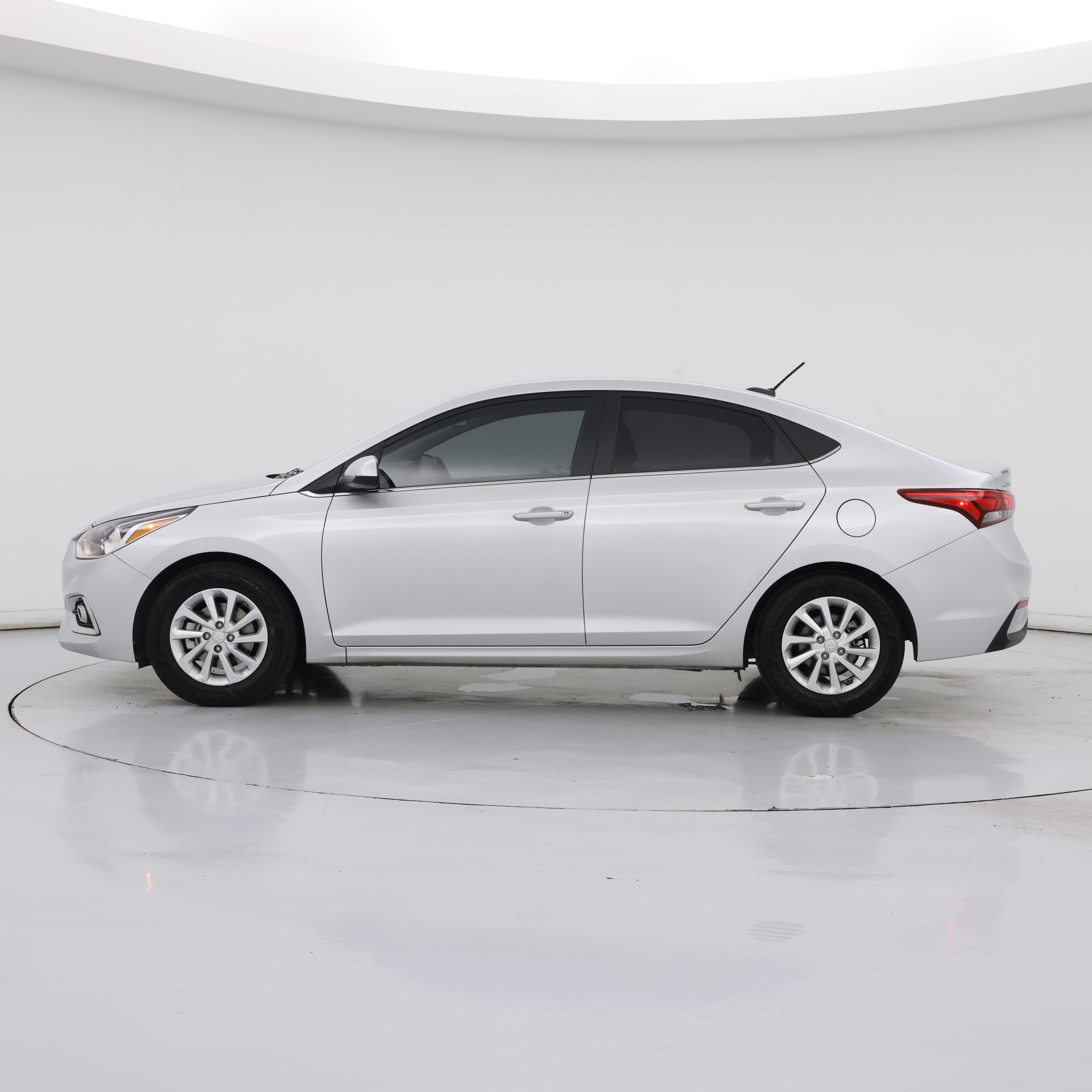 Thumbnail: 2020 Hyundai Accent - 3