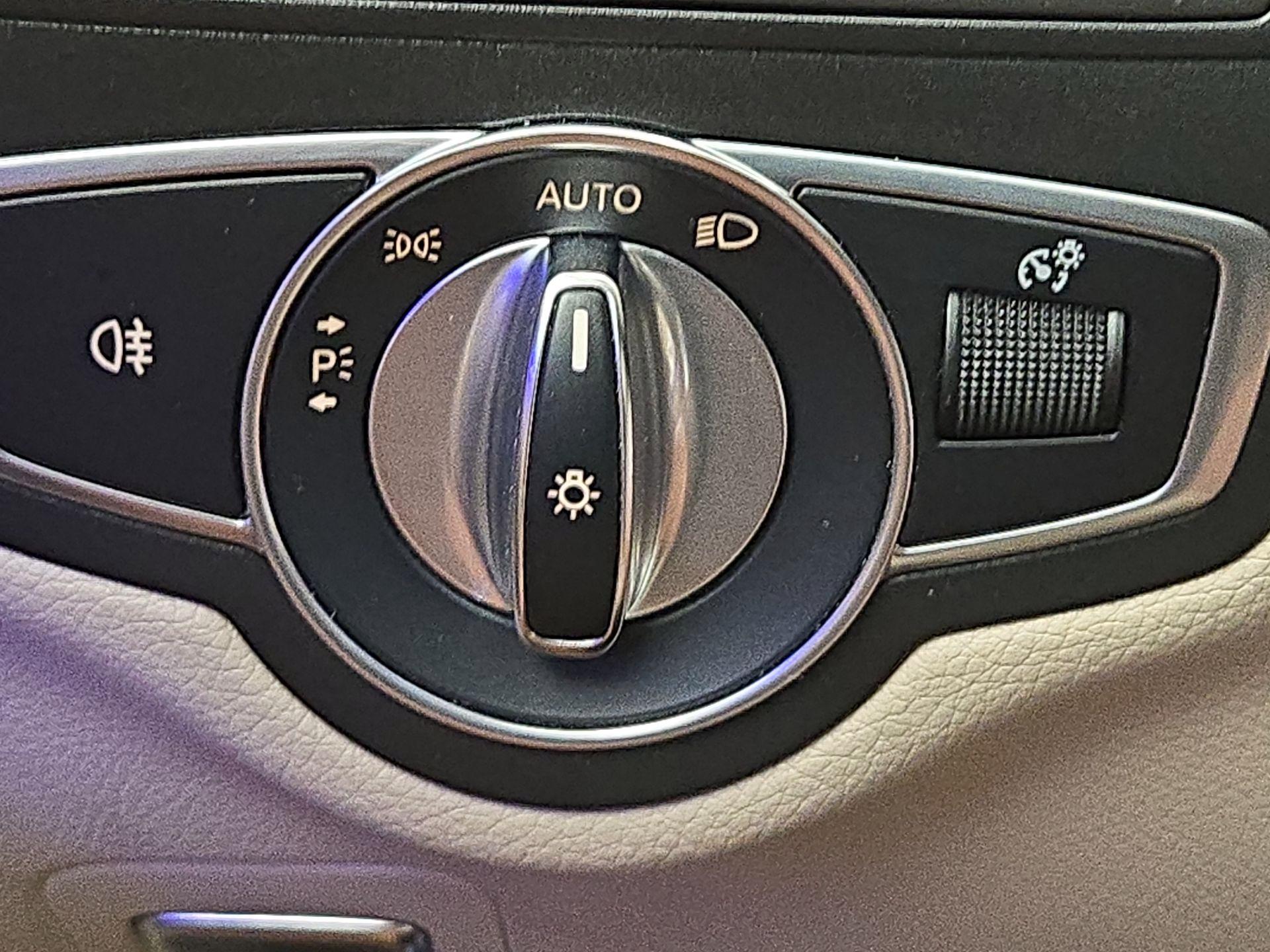 Thumbnail: 2019 Mercedes-Benz C-Class - 13