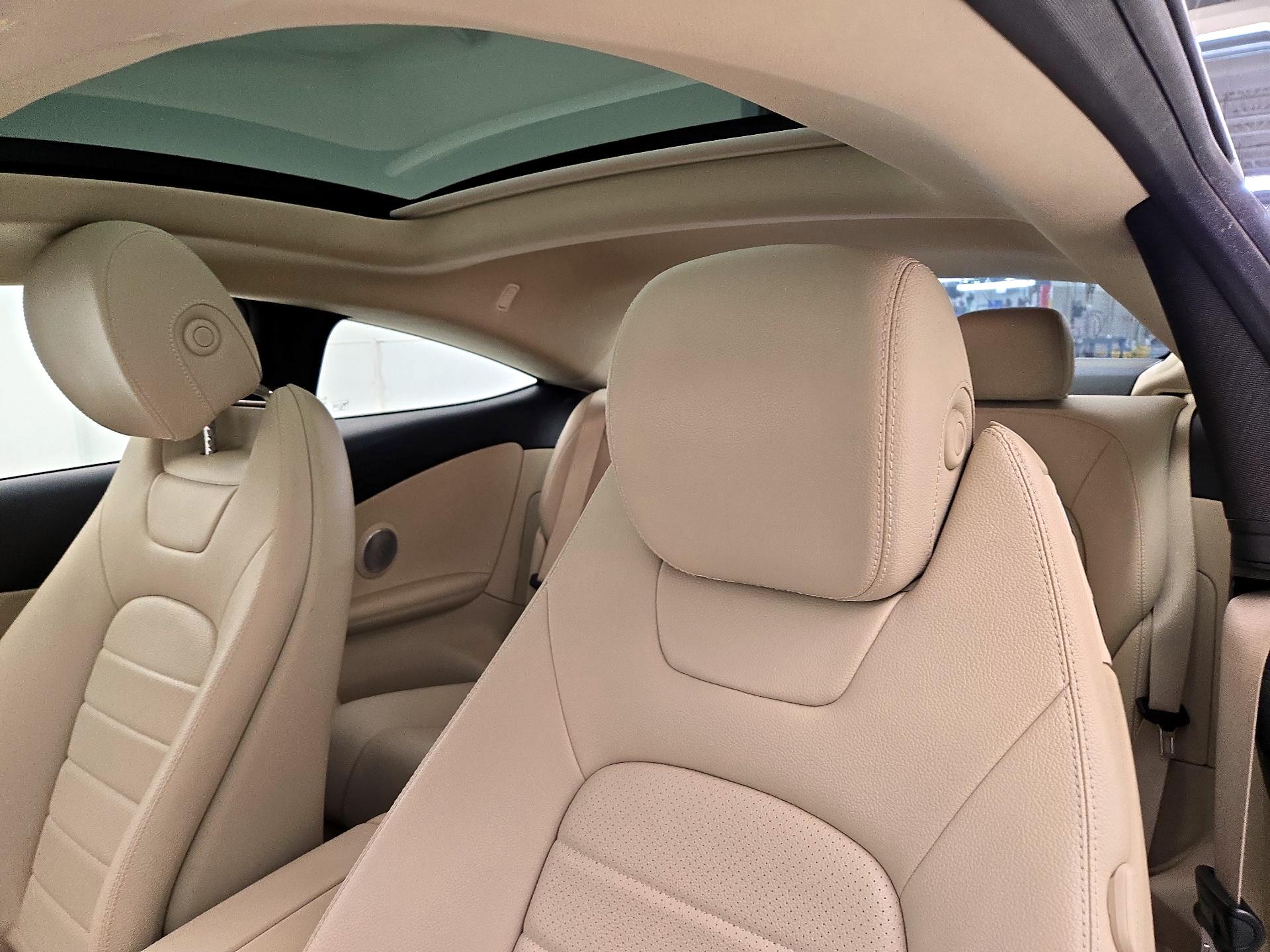 Thumbnail: 2019 Mercedes-Benz C-Class - 18