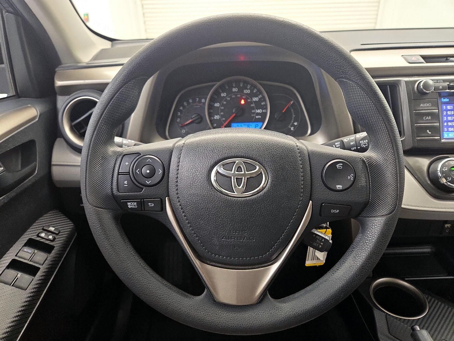 Thumbnail: 2014 Toyota RAV4 - 10