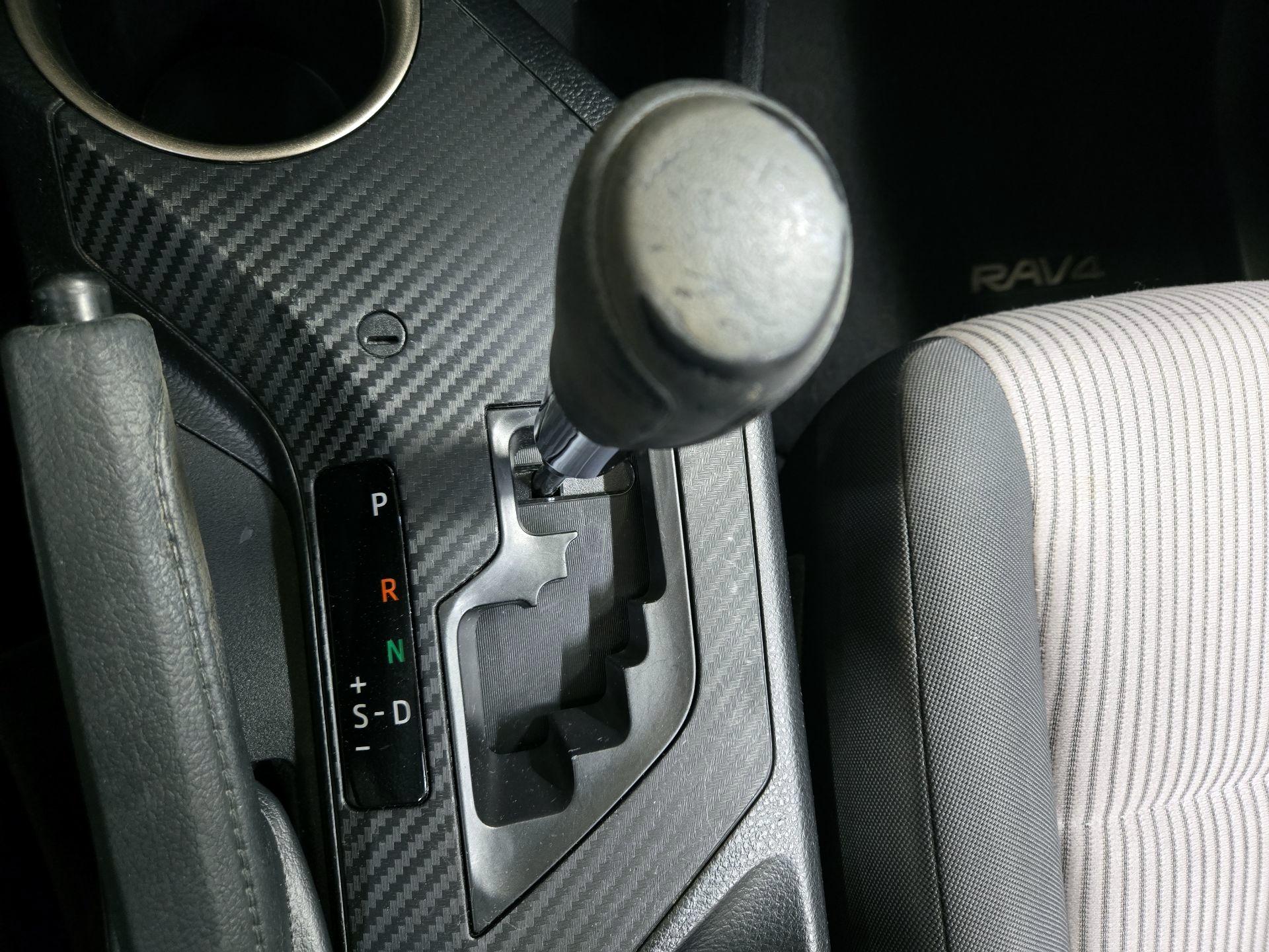 Thumbnail: 2014 Toyota RAV4 - 17