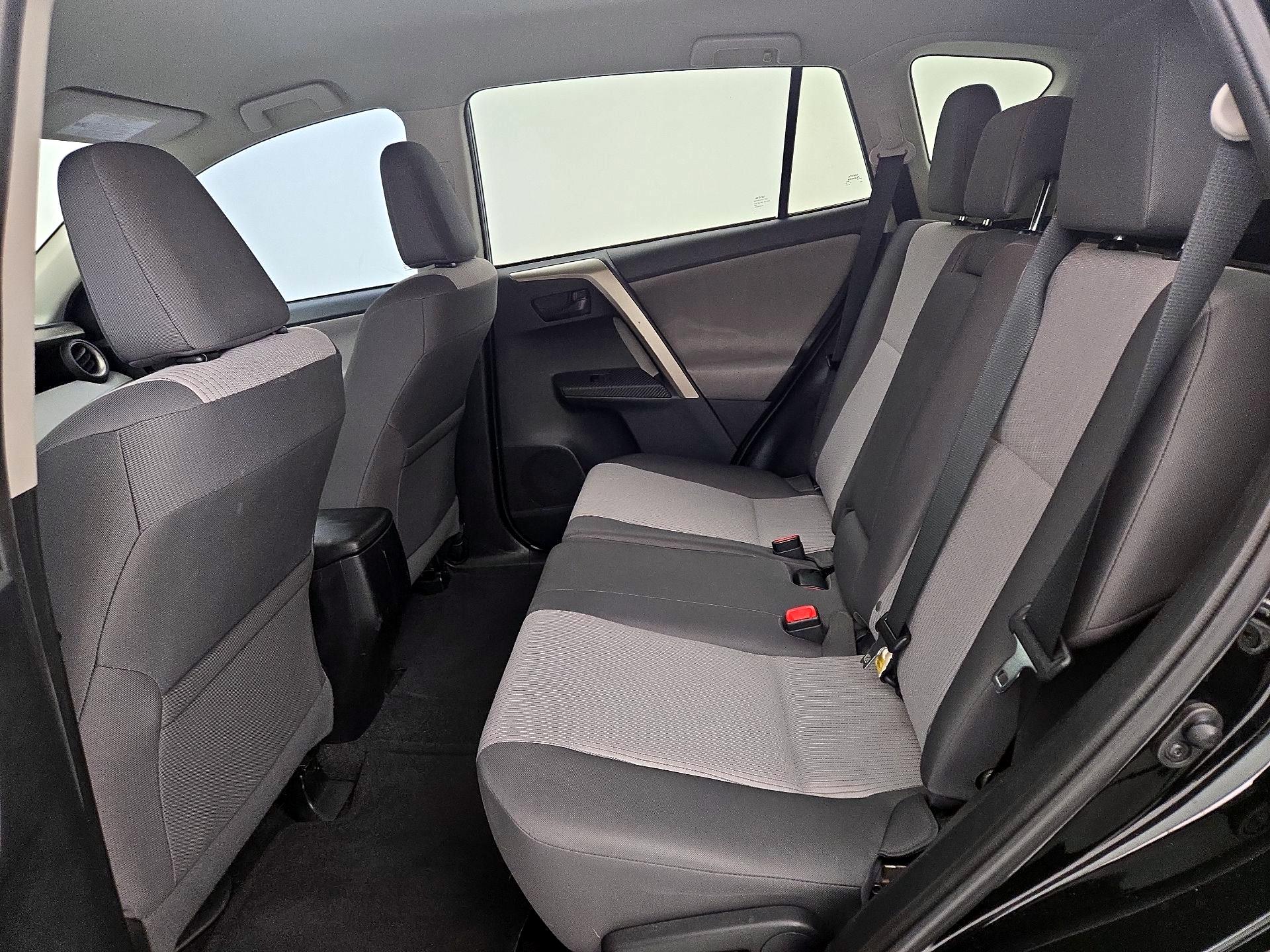 Thumbnail: 2014 Toyota RAV4 - 19