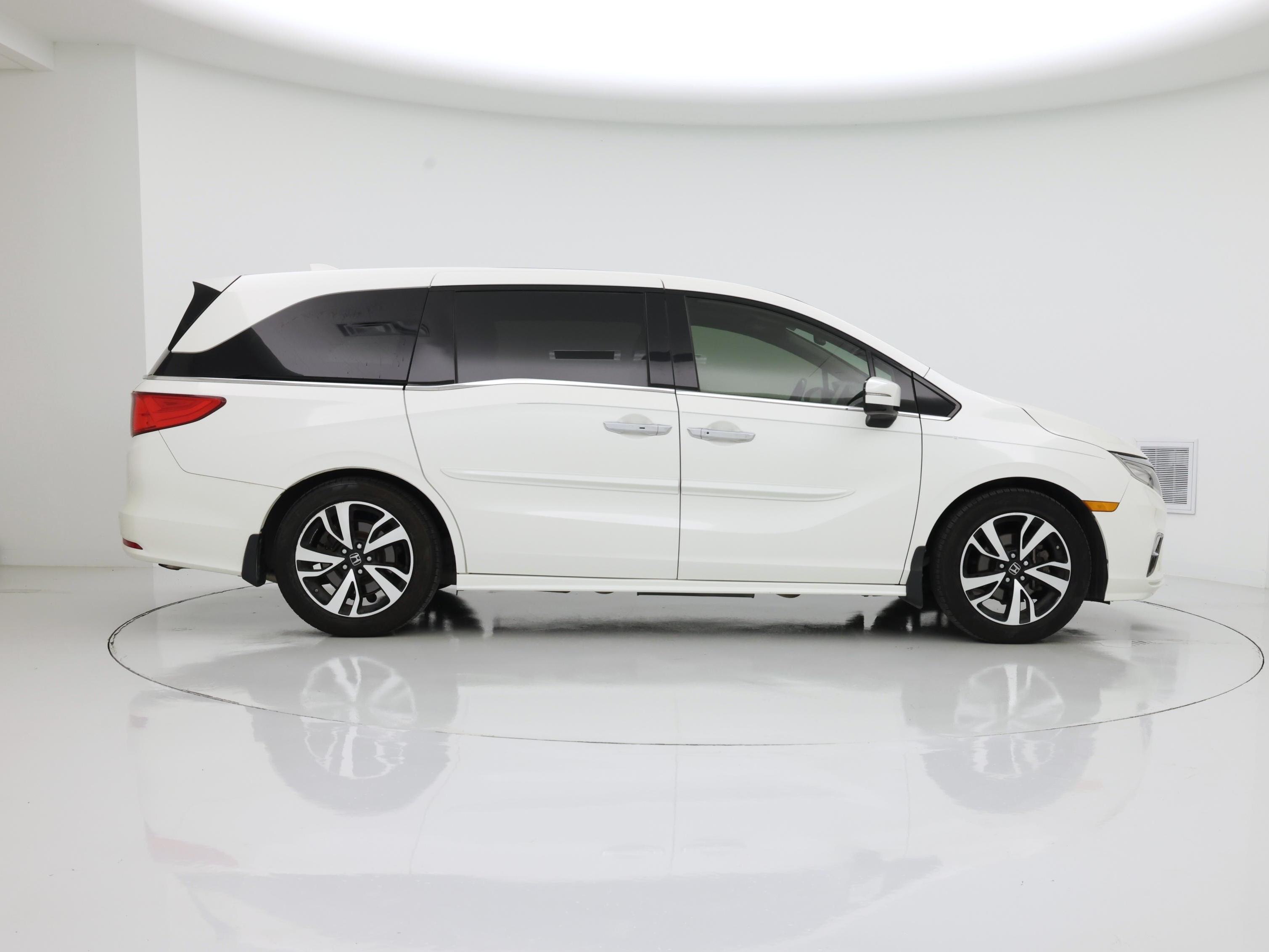 Thumbnail: 2018 Honda Odyssey - 7