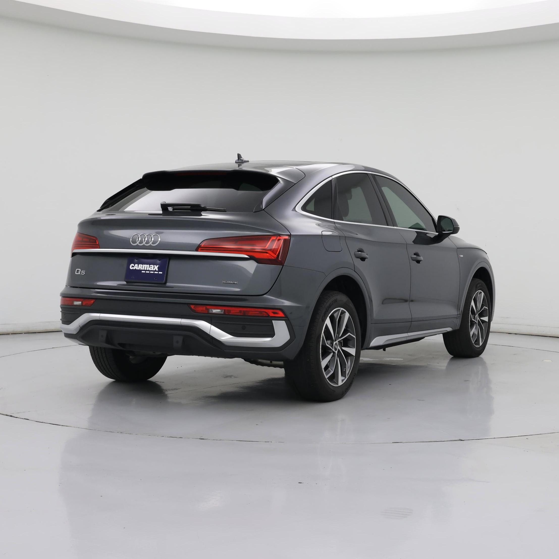 Thumbnail: 2022 Audi Q5 - 8