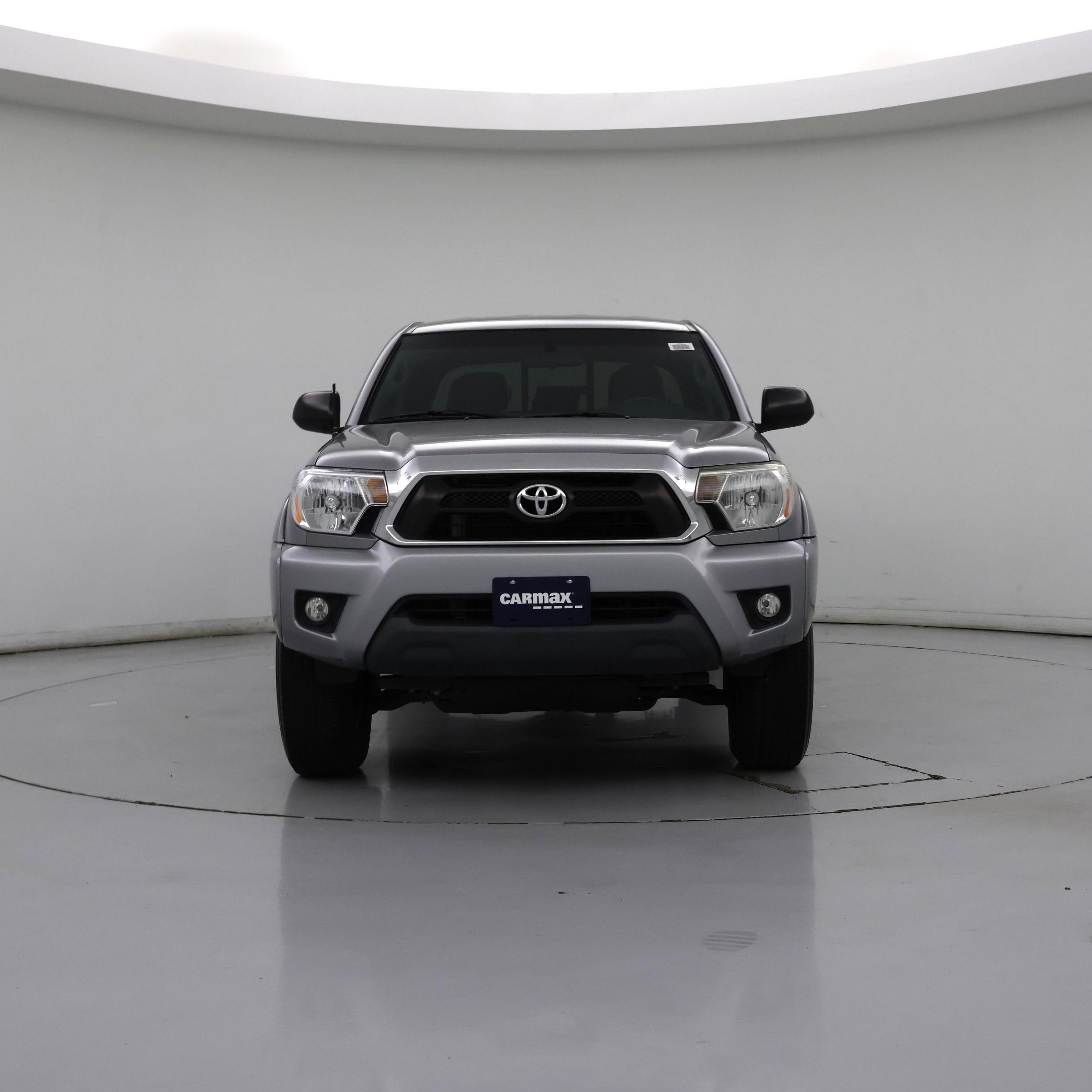 Thumbnail: 2015 Toyota Tacoma - 5