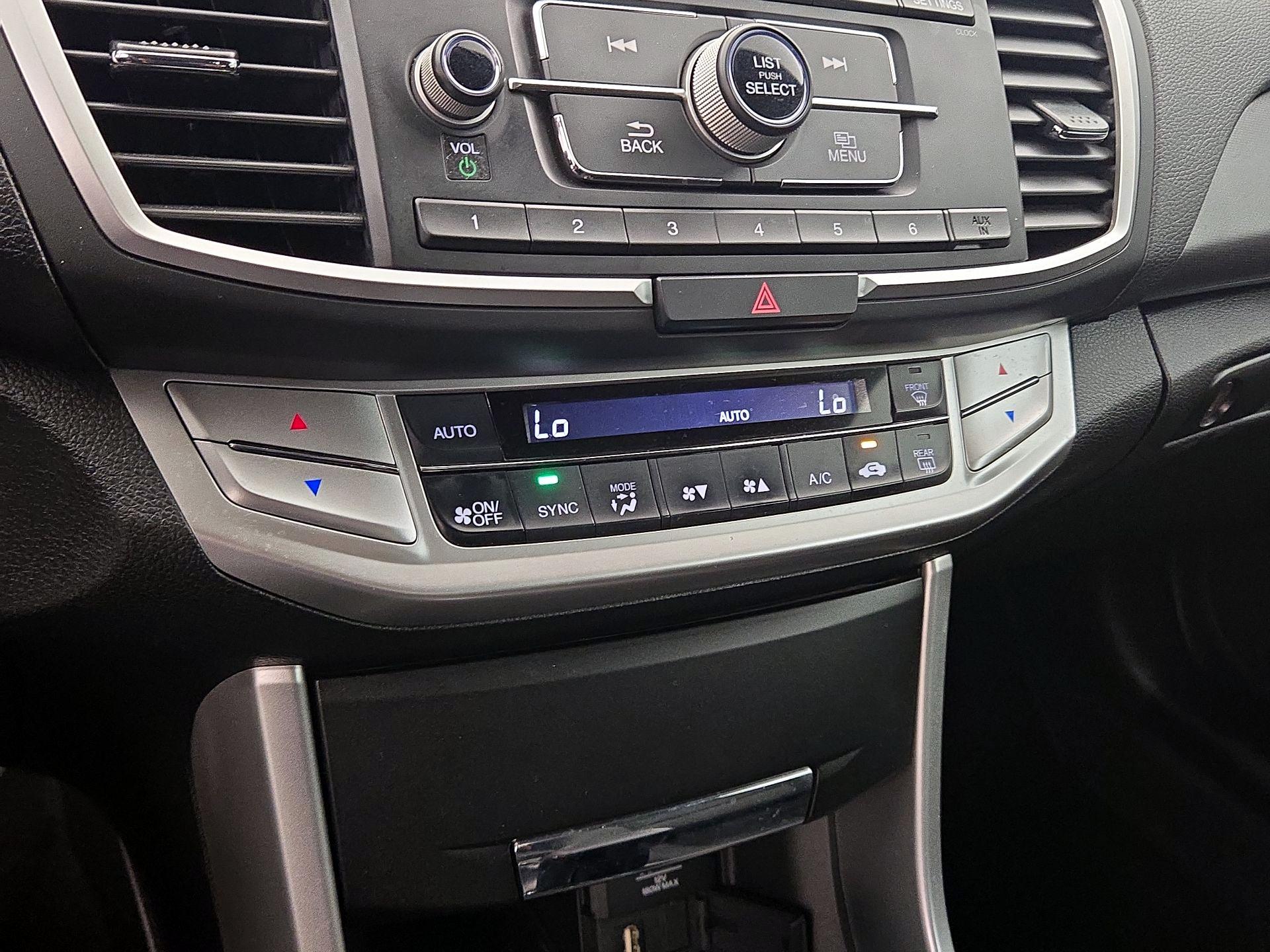 Thumbnail: 2014 Honda Accord - 16