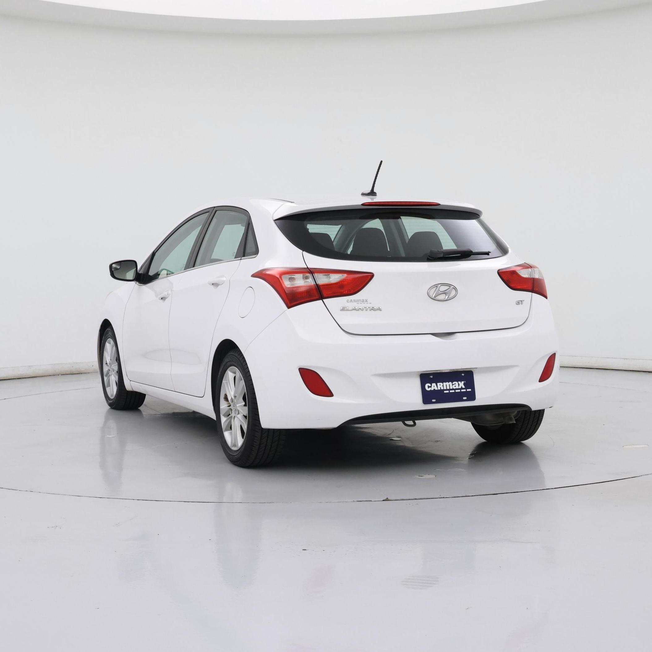 Thumbnail: 2014 Hyundai Elantra - 2