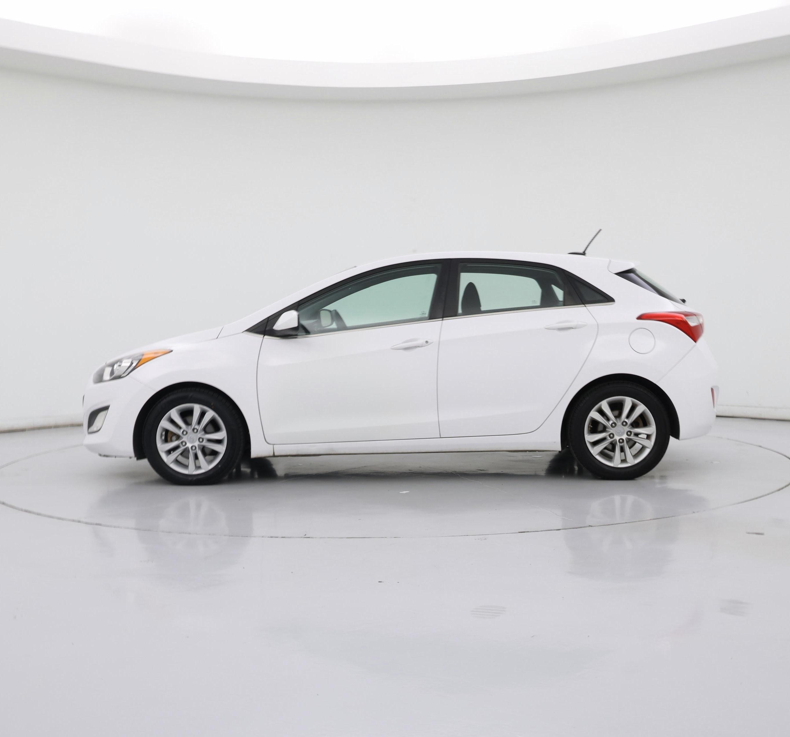 Thumbnail: 2014 Hyundai Elantra - 3