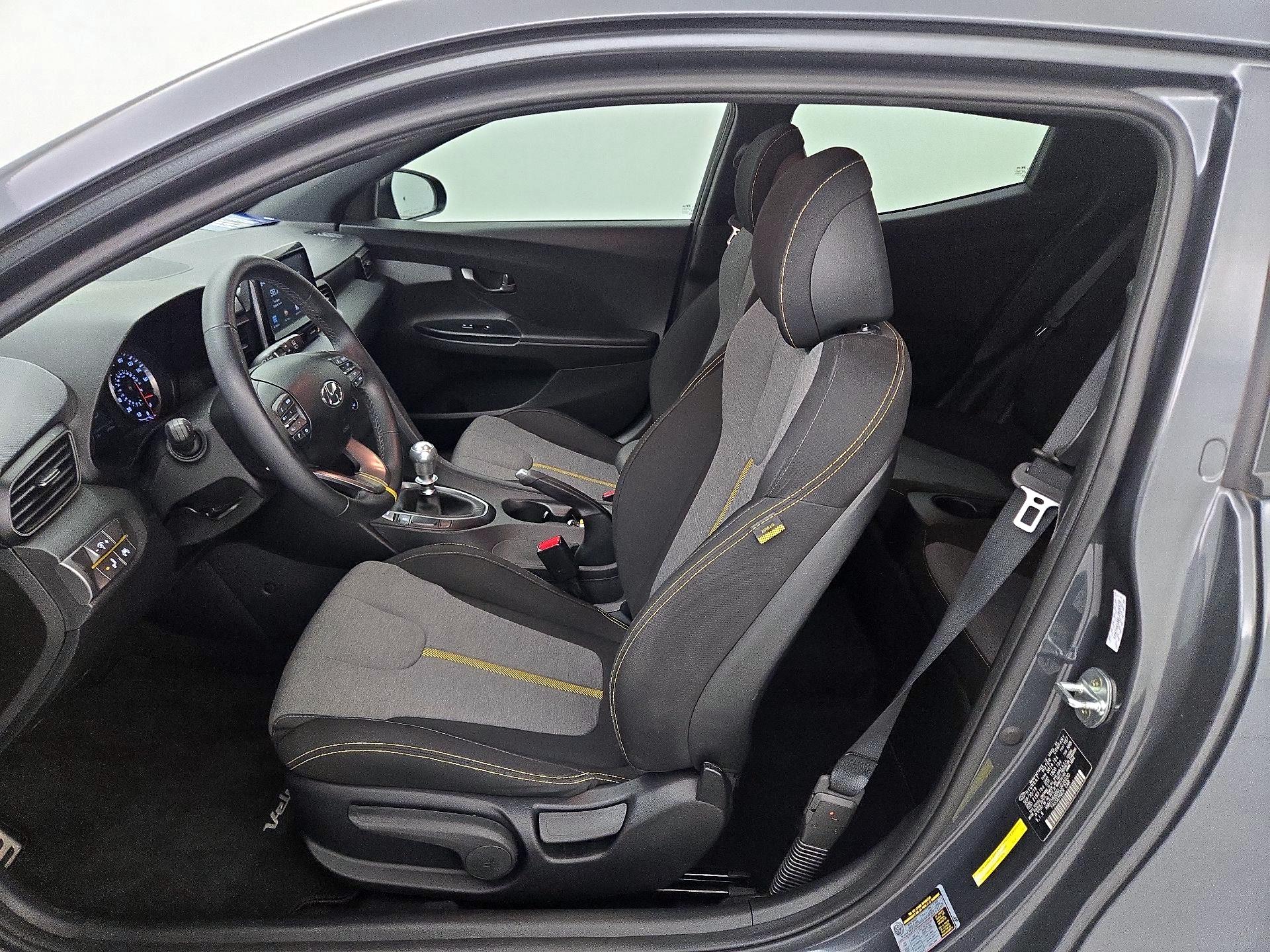 Thumbnail: 2020 Hyundai Veloster - 11