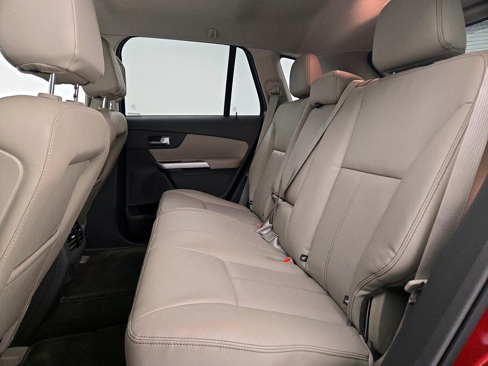 Thumbnail: 2014 Ford Edge - 20