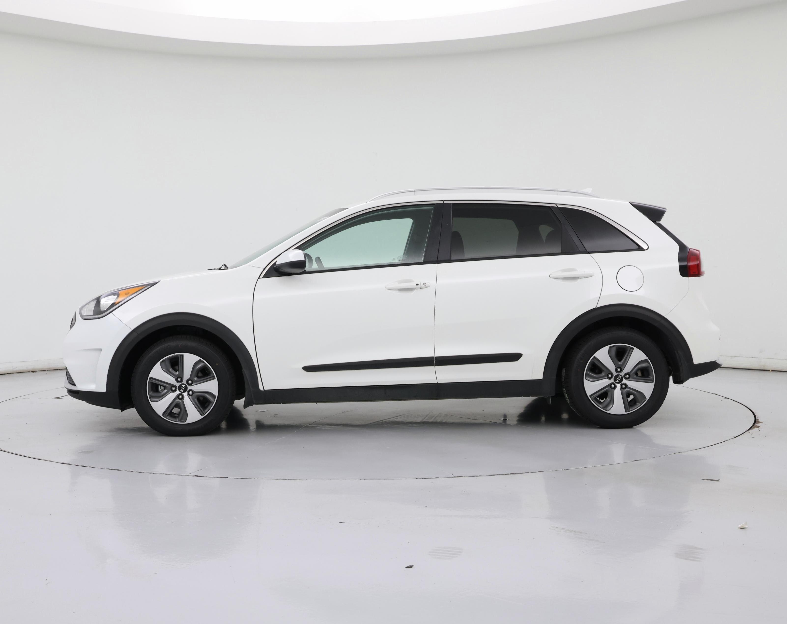 Thumbnail: 2019 Kia Niro - 3