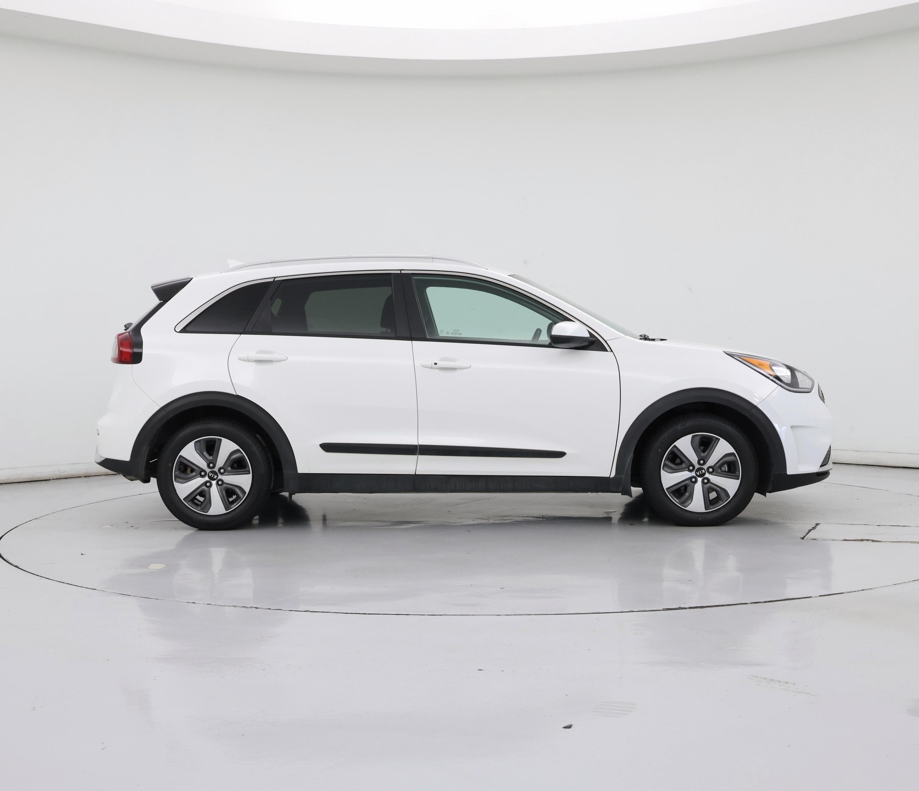 Thumbnail: 2019 Kia Niro - 7