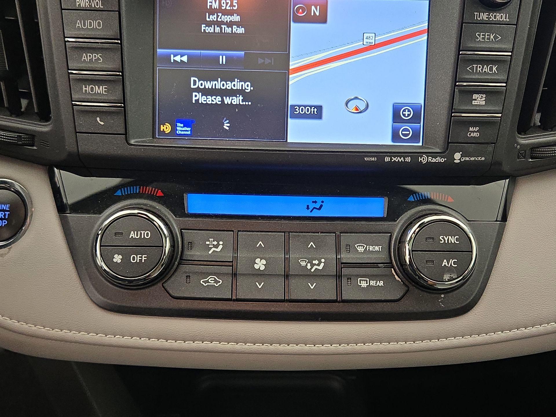 Thumbnail: 2016 Toyota RAV4 - 17